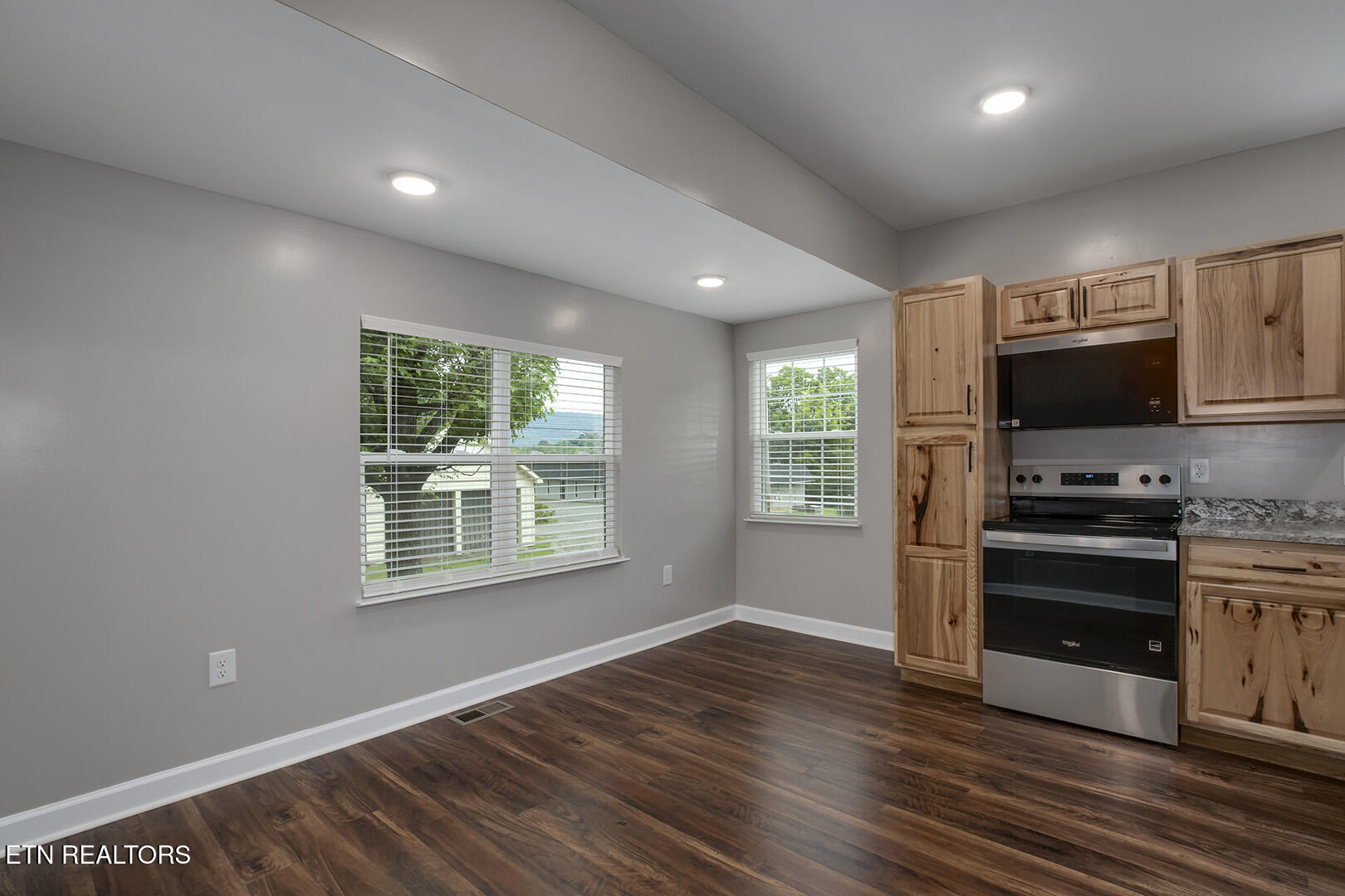 327 Ohio Avenue Etowah TN 37331