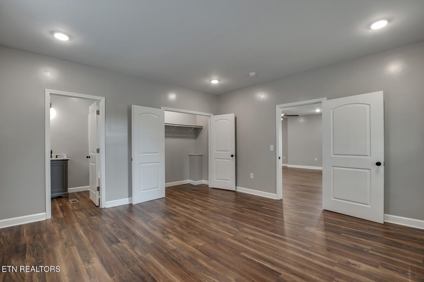 327 Ohio Avenue Etowah TN 37331