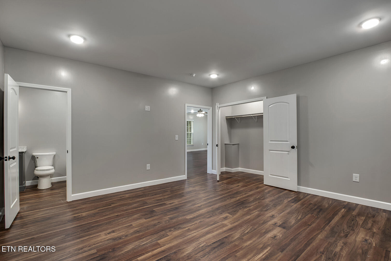 327 Ohio Avenue Etowah TN 37331