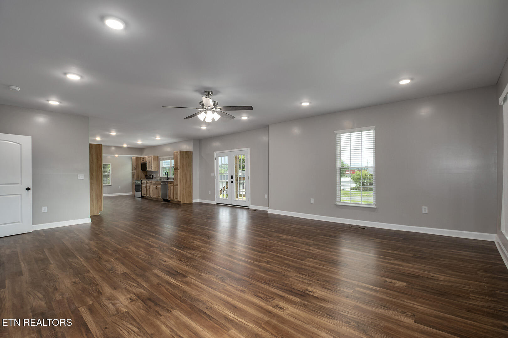 327 Ohio Avenue Etowah TN 37331