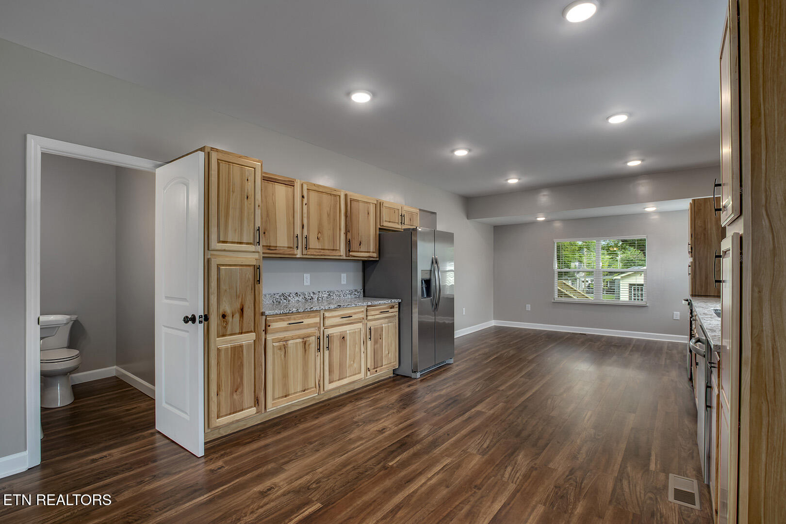 327 Ohio Avenue Etowah TN 37331
