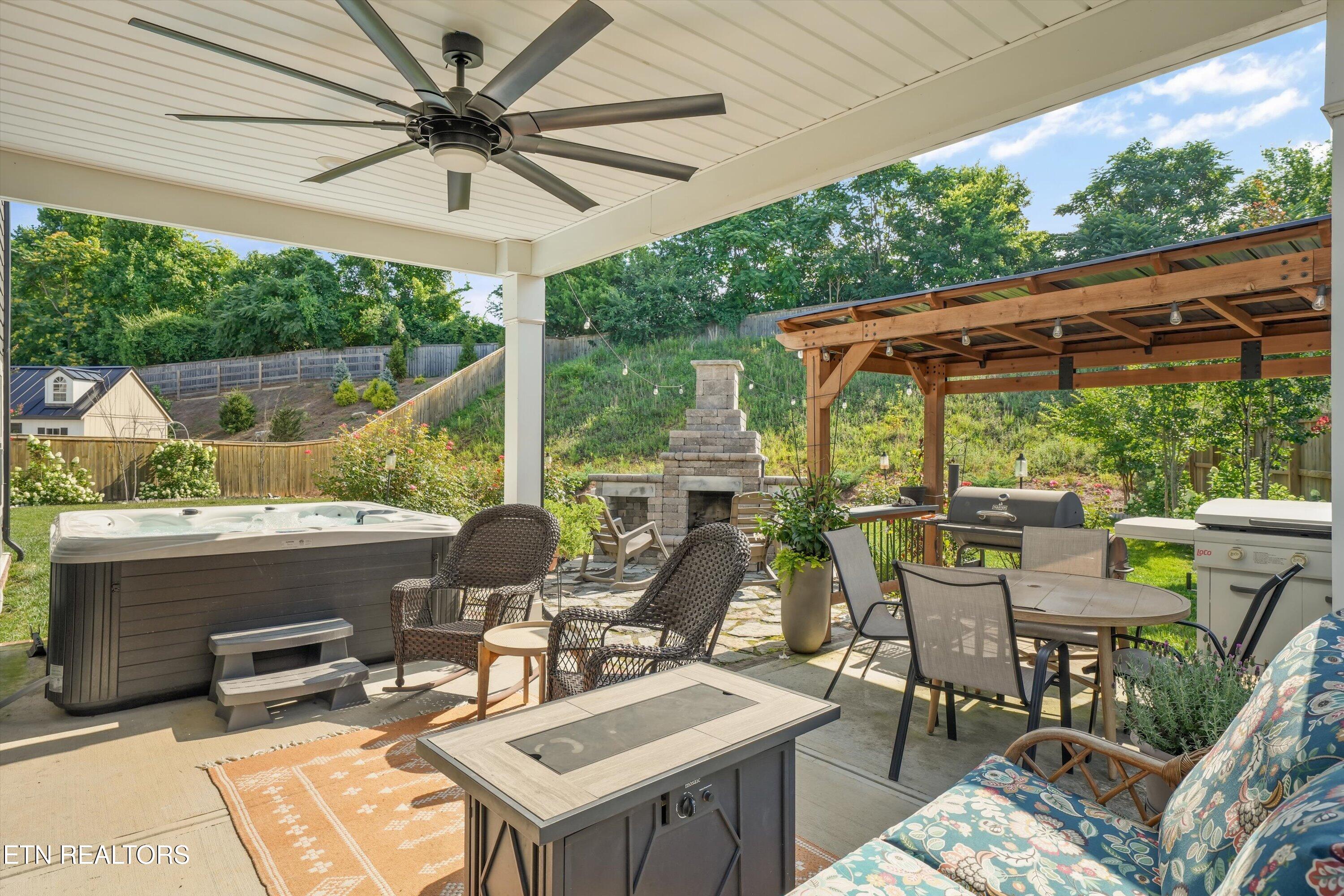 10806 Glory Maple Lane Knoxville TN 37932