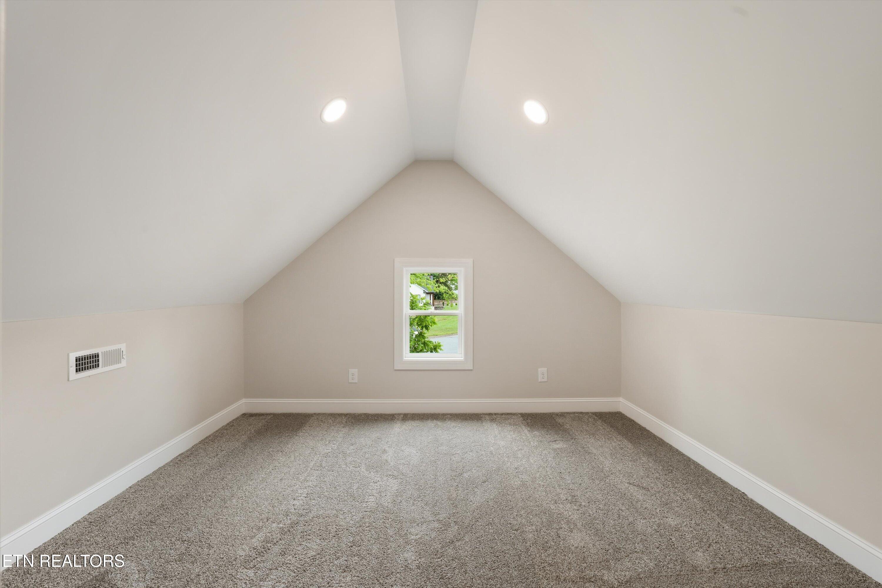 8545 Knoll Pines Lane Powell TN 37849