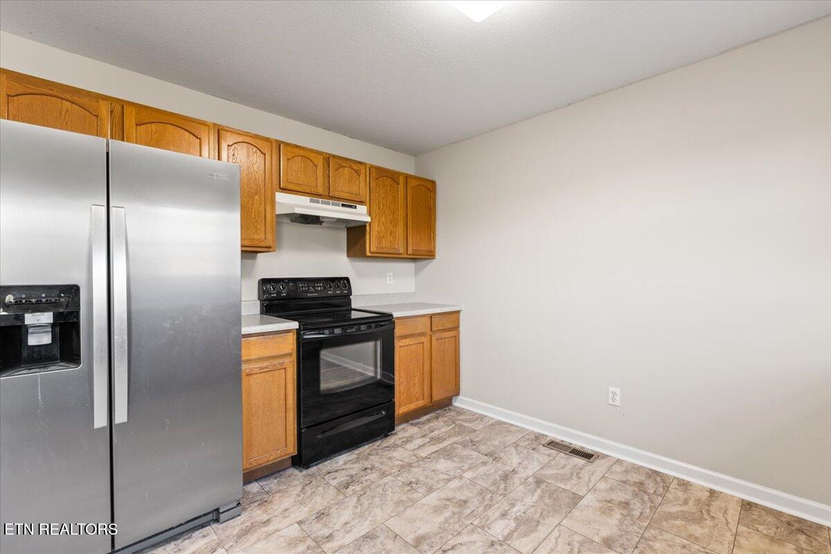 115 Sam William Lane Jacksboro TN 37757