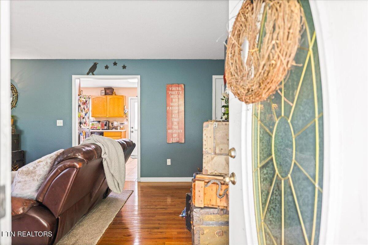 115 Sam William Lane Jacksboro TN 37757