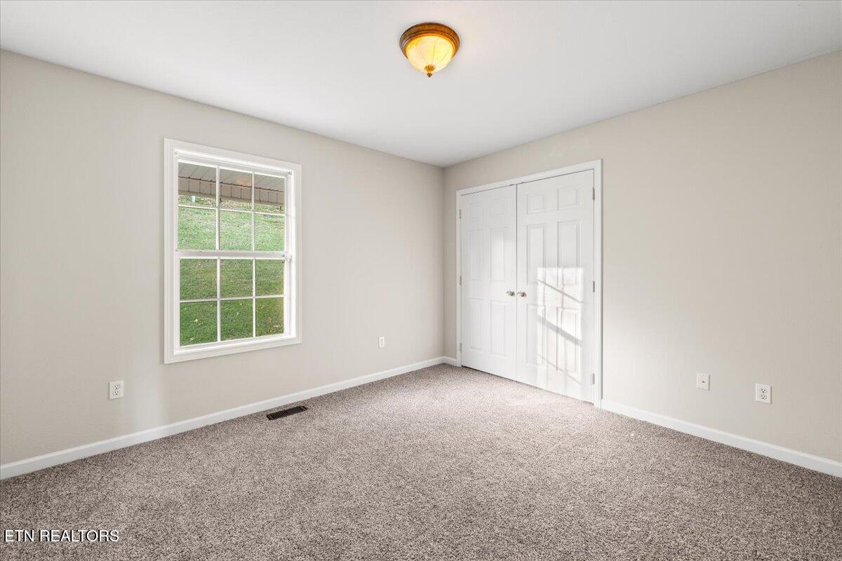 115 Sam William Lane Jacksboro TN 37757