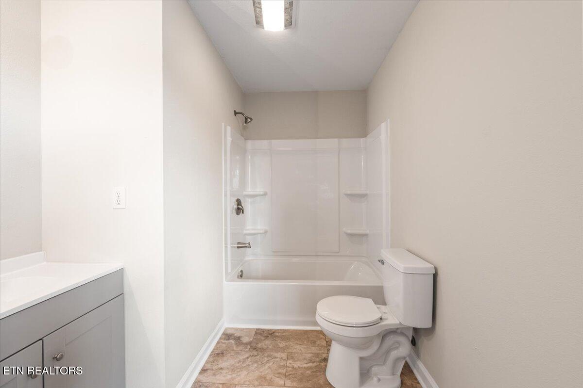 115 Sam William Lane Jacksboro TN 37757