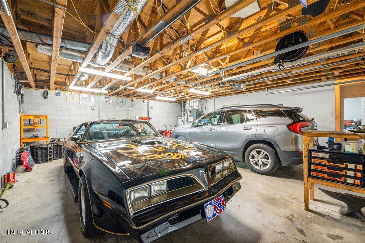 115 Sam William Lane Jacksboro TN 37757