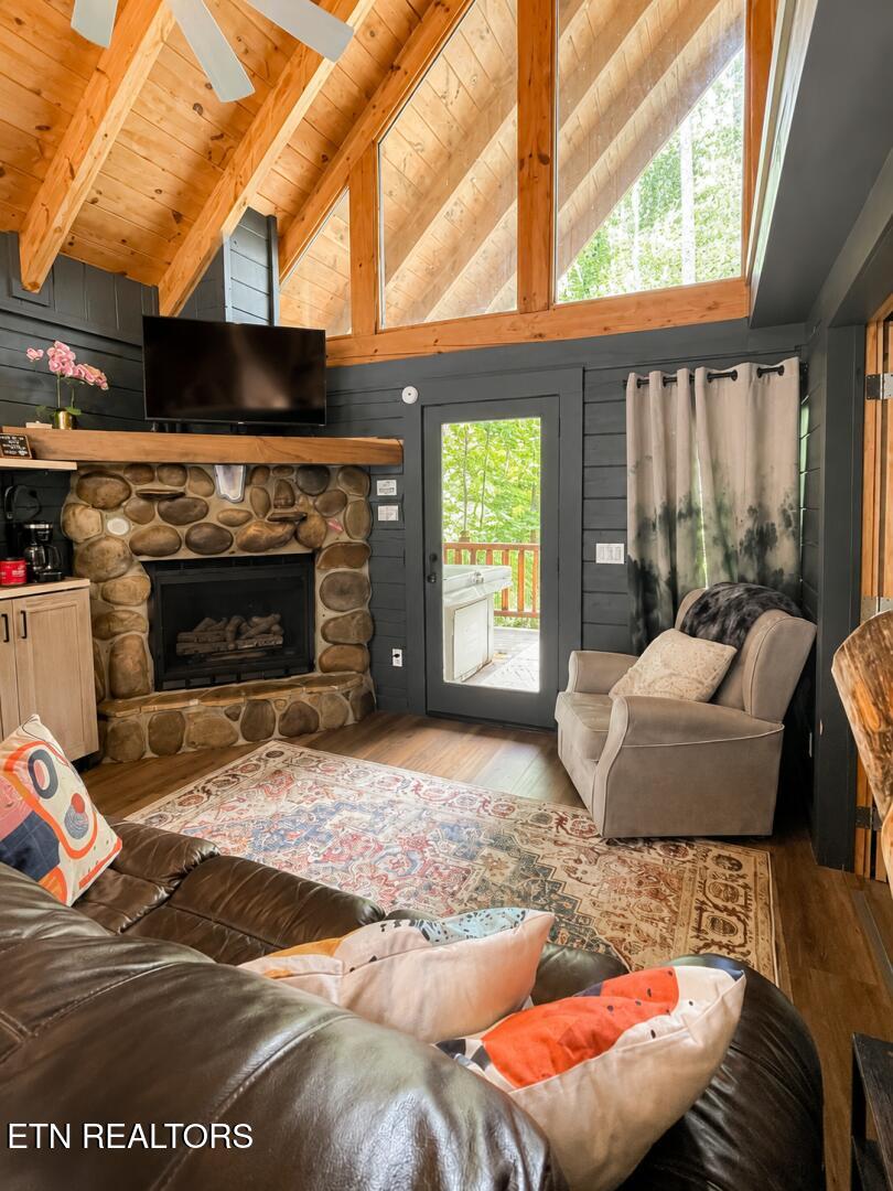 3907 Cloud Way Sevierville TN 37876