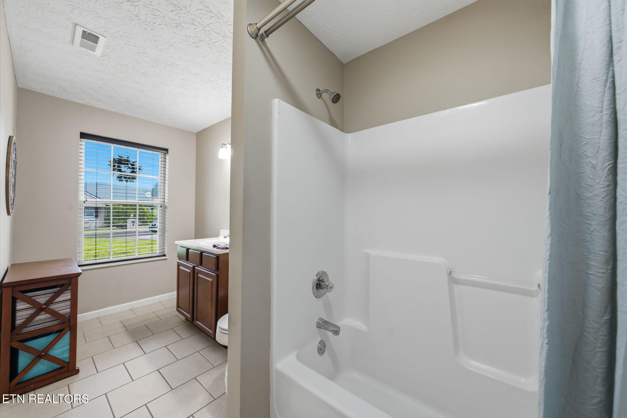 2847 English Valley Lane Sevierville TN 37876