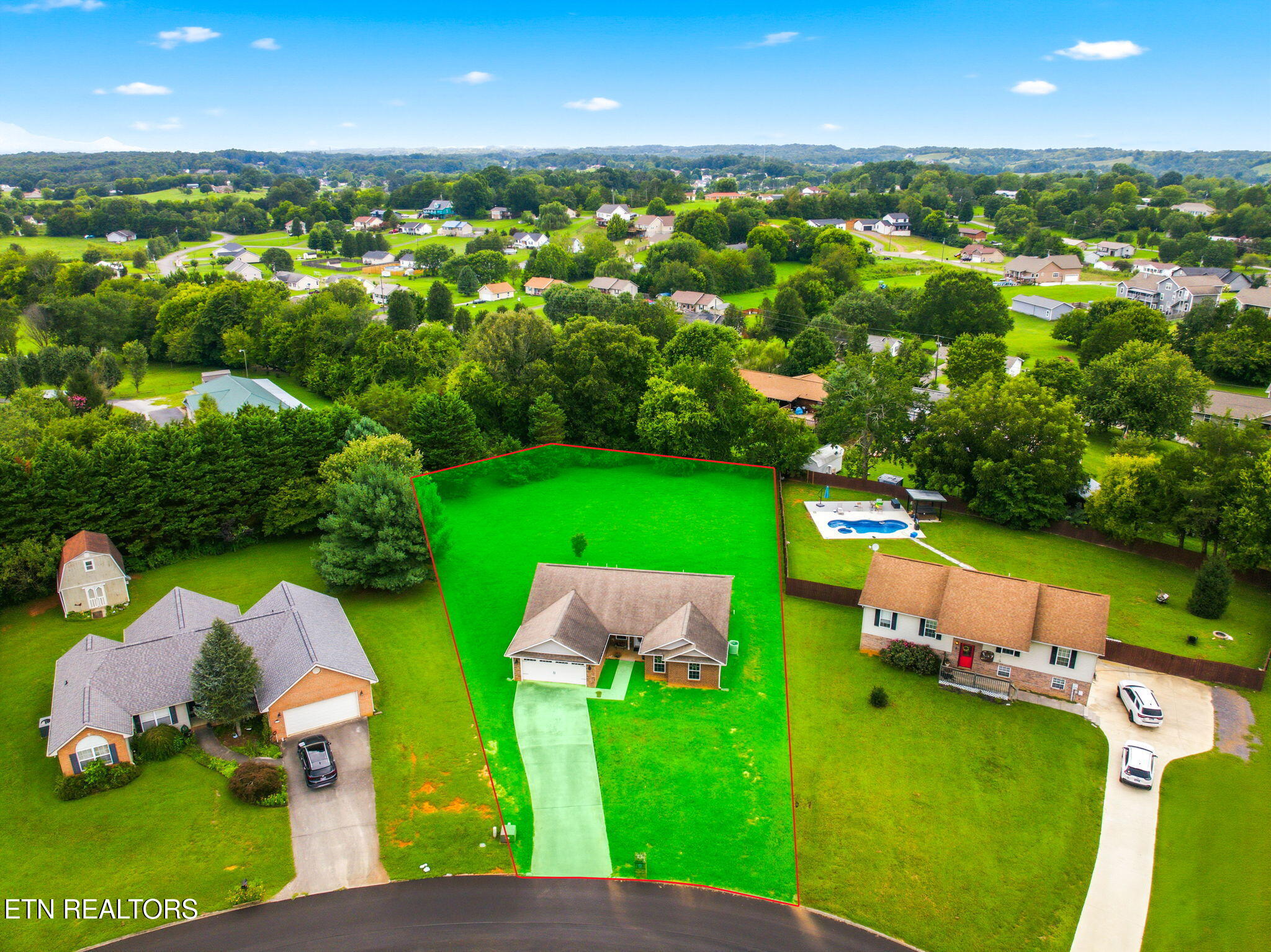 2847 English Valley Lane Sevierville TN 37876
