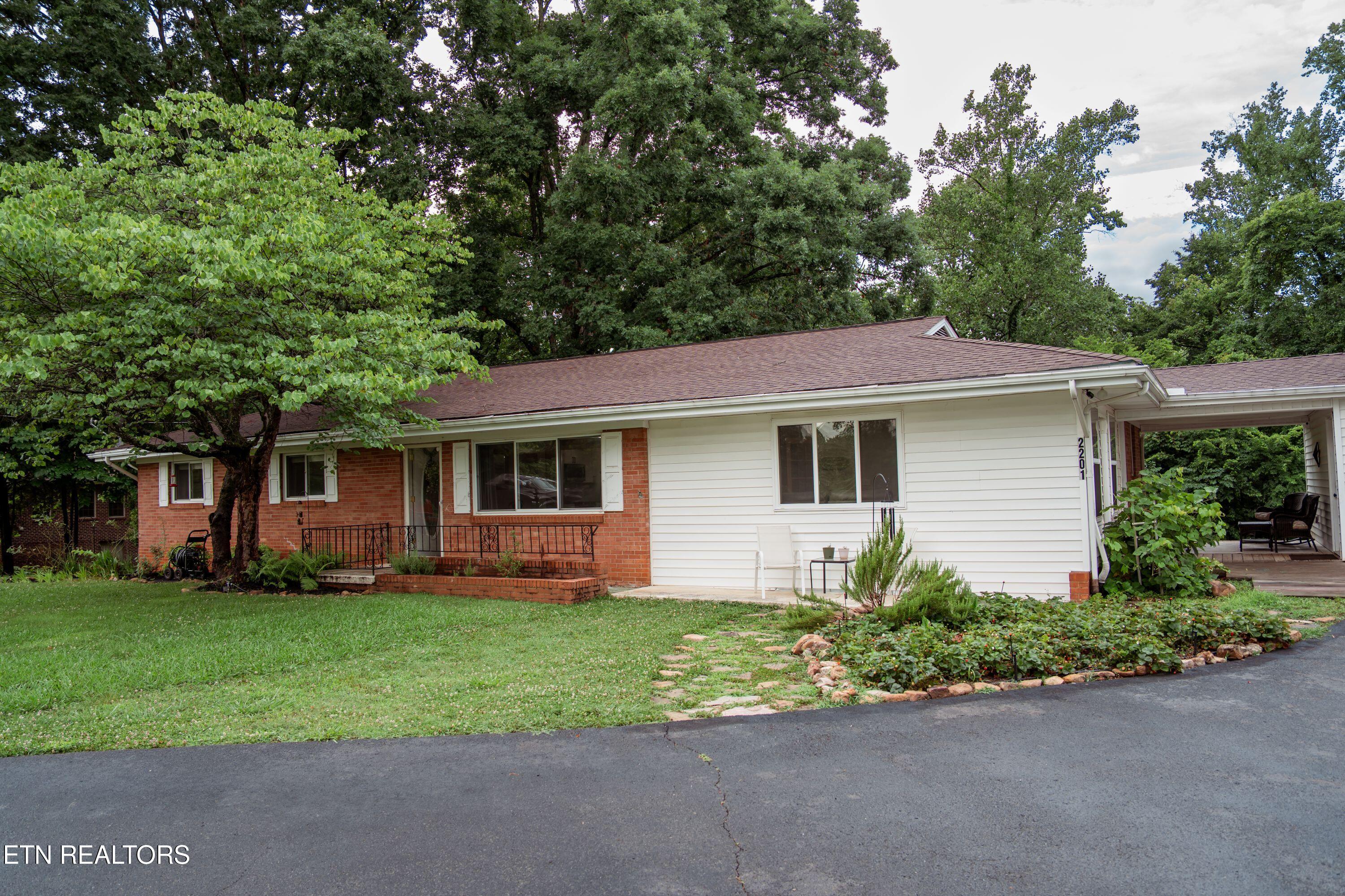 2201 Sentell Circle Maryville TN 37803