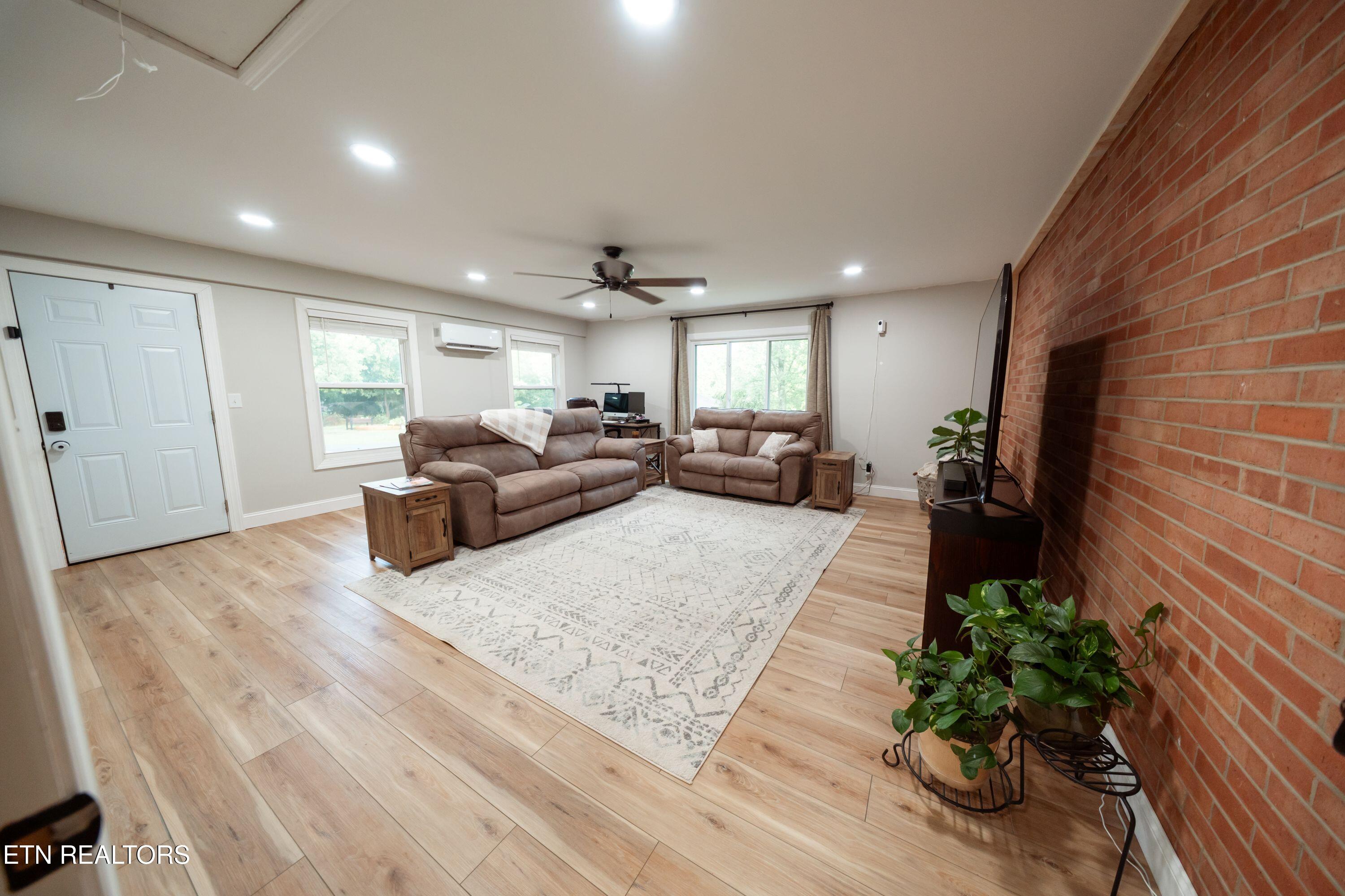 2201 Sentell Circle Maryville TN 37803