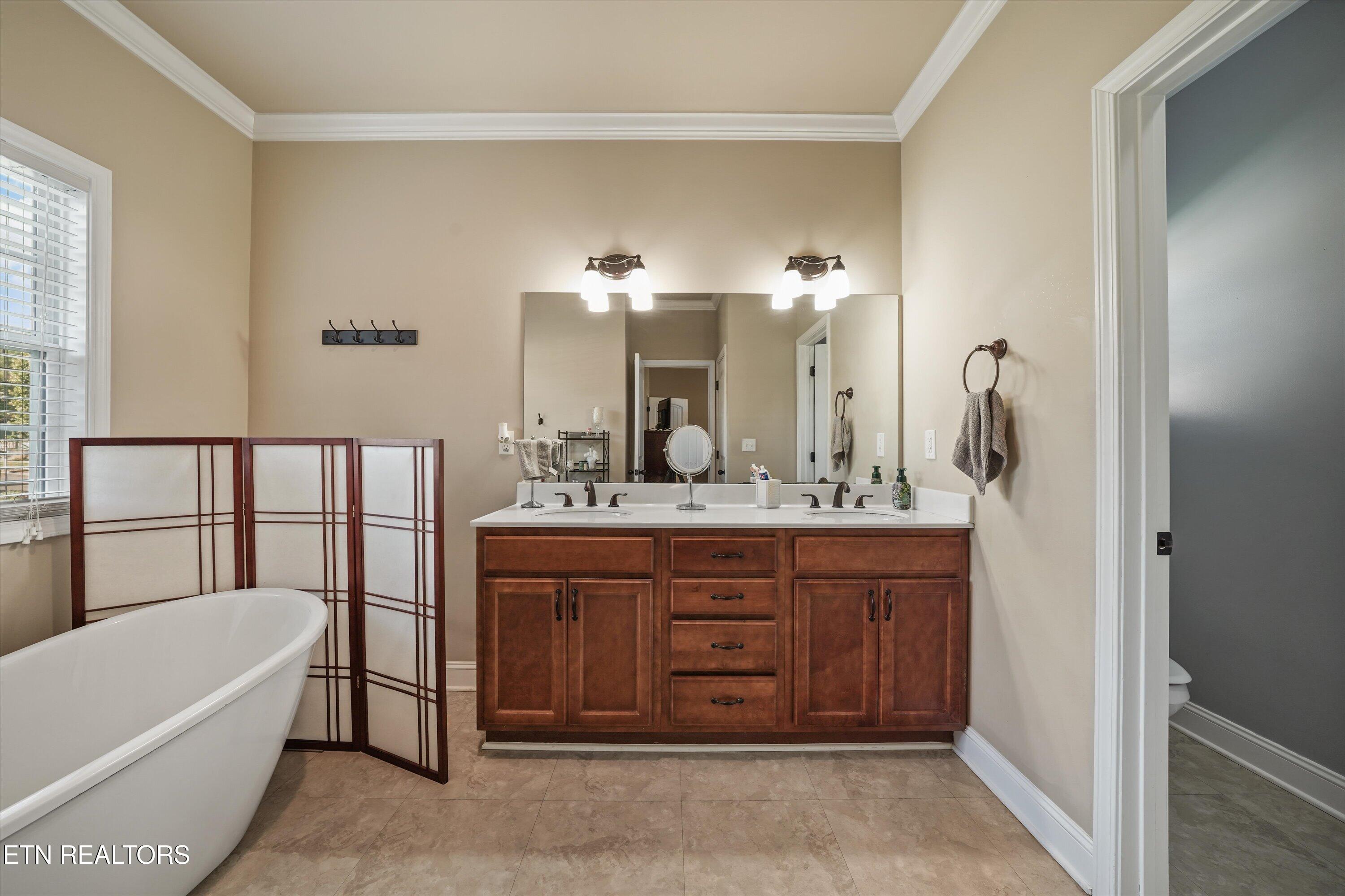 174 Zoe Circle Jacksboro TN 37757