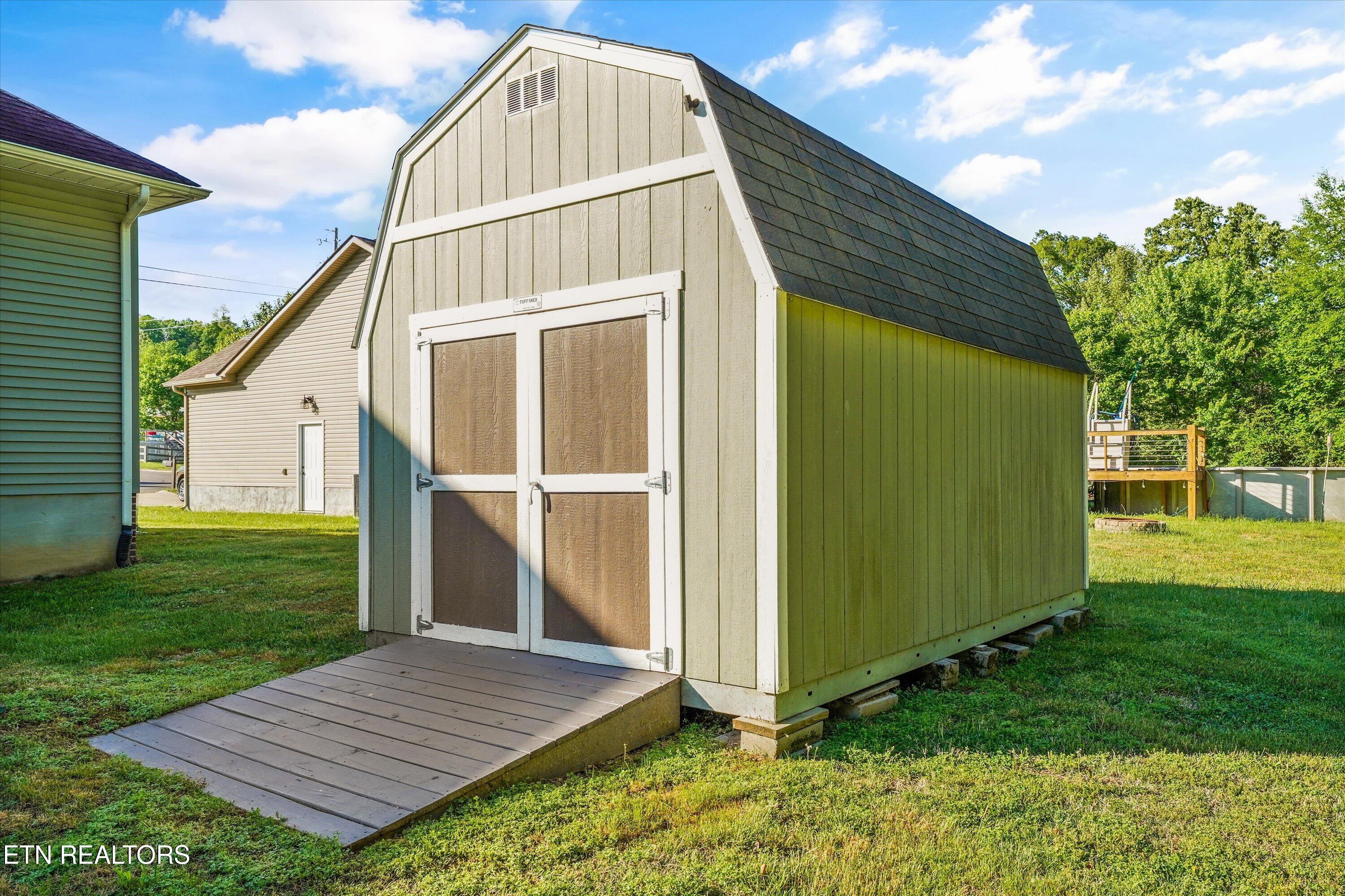 174 Zoe Circle Jacksboro TN 37757