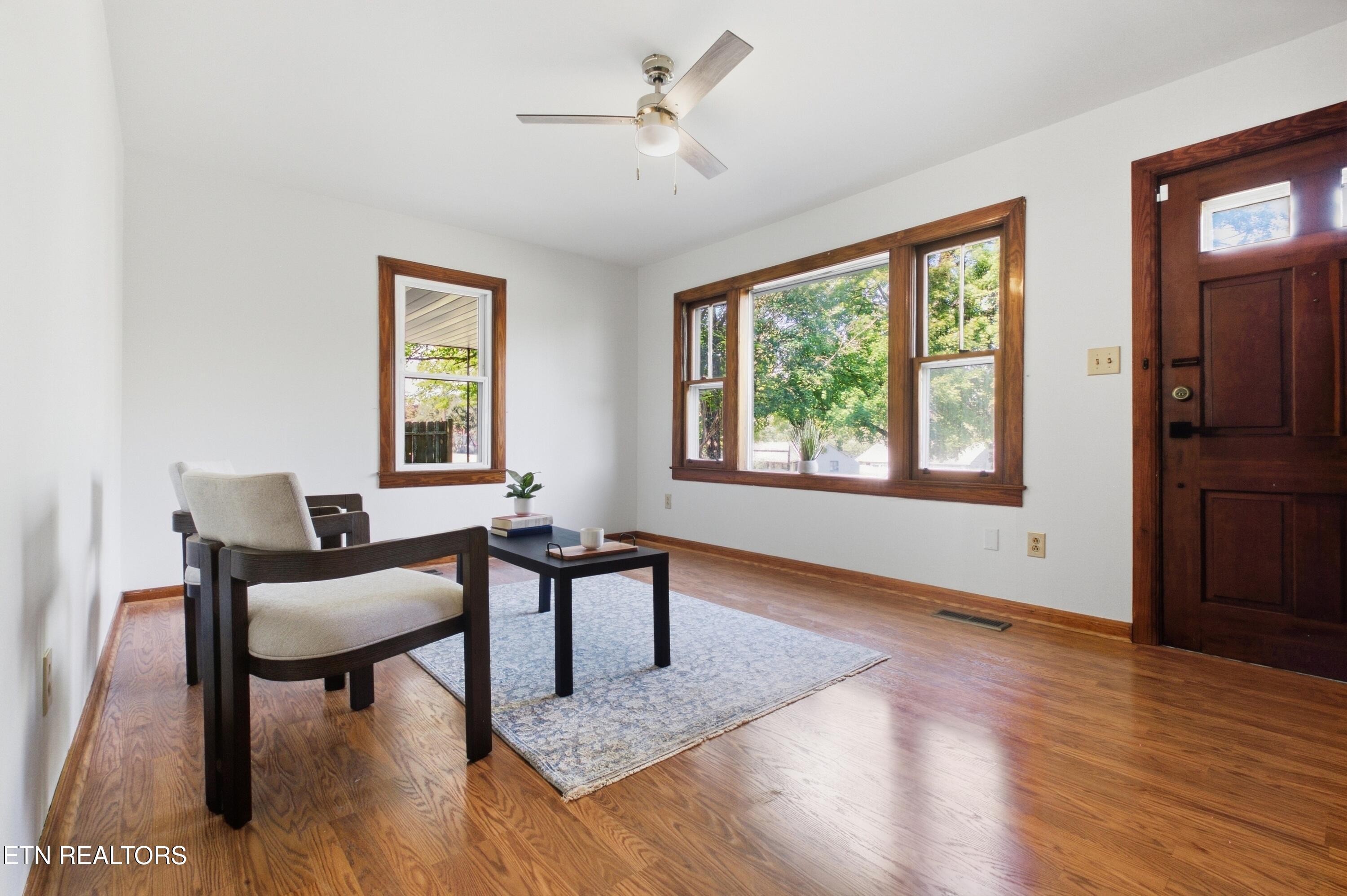 2728 Forestdale Avenue Knoxville TN 37917