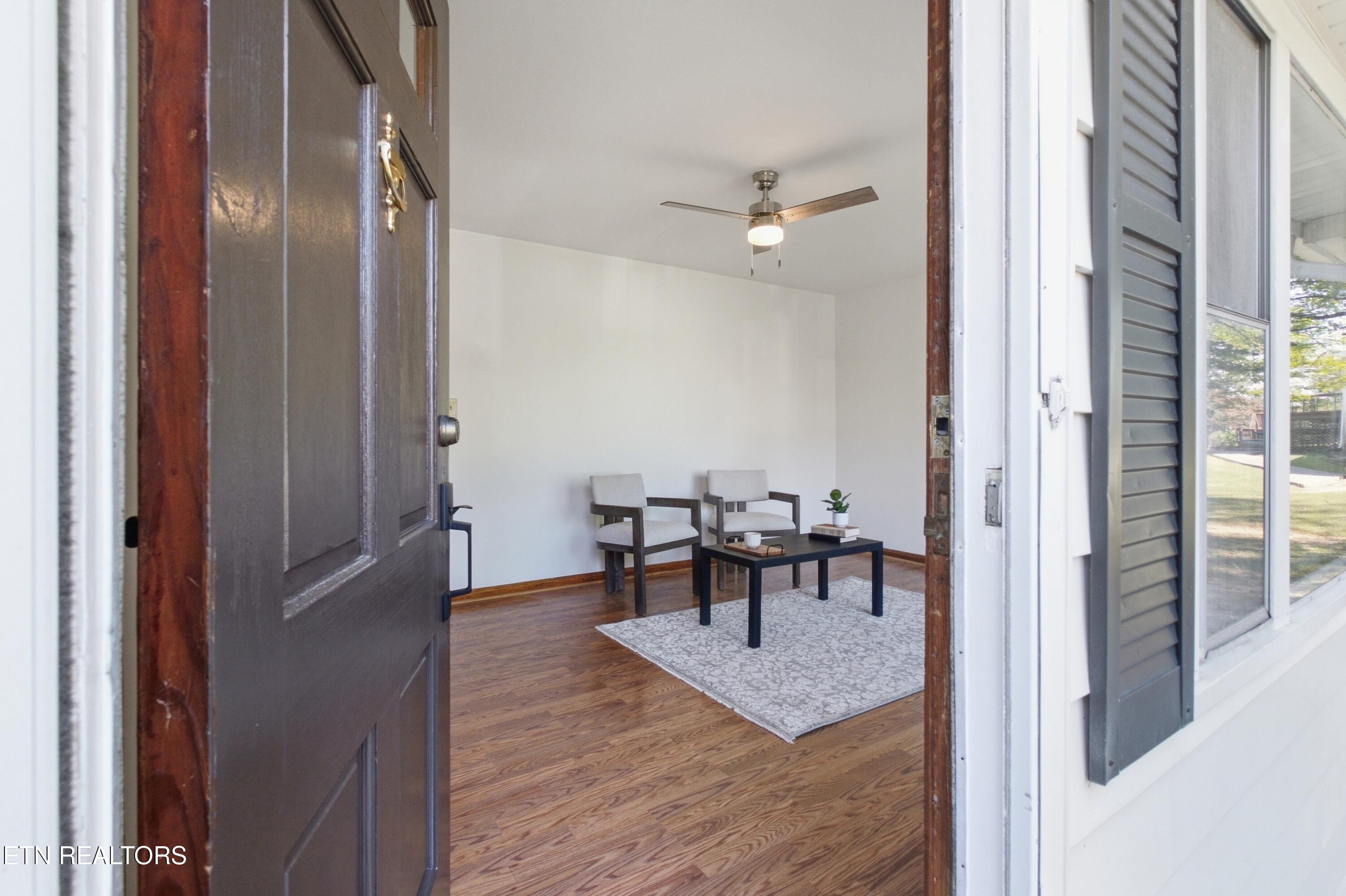 2728 Forestdale Avenue Knoxville TN 37917