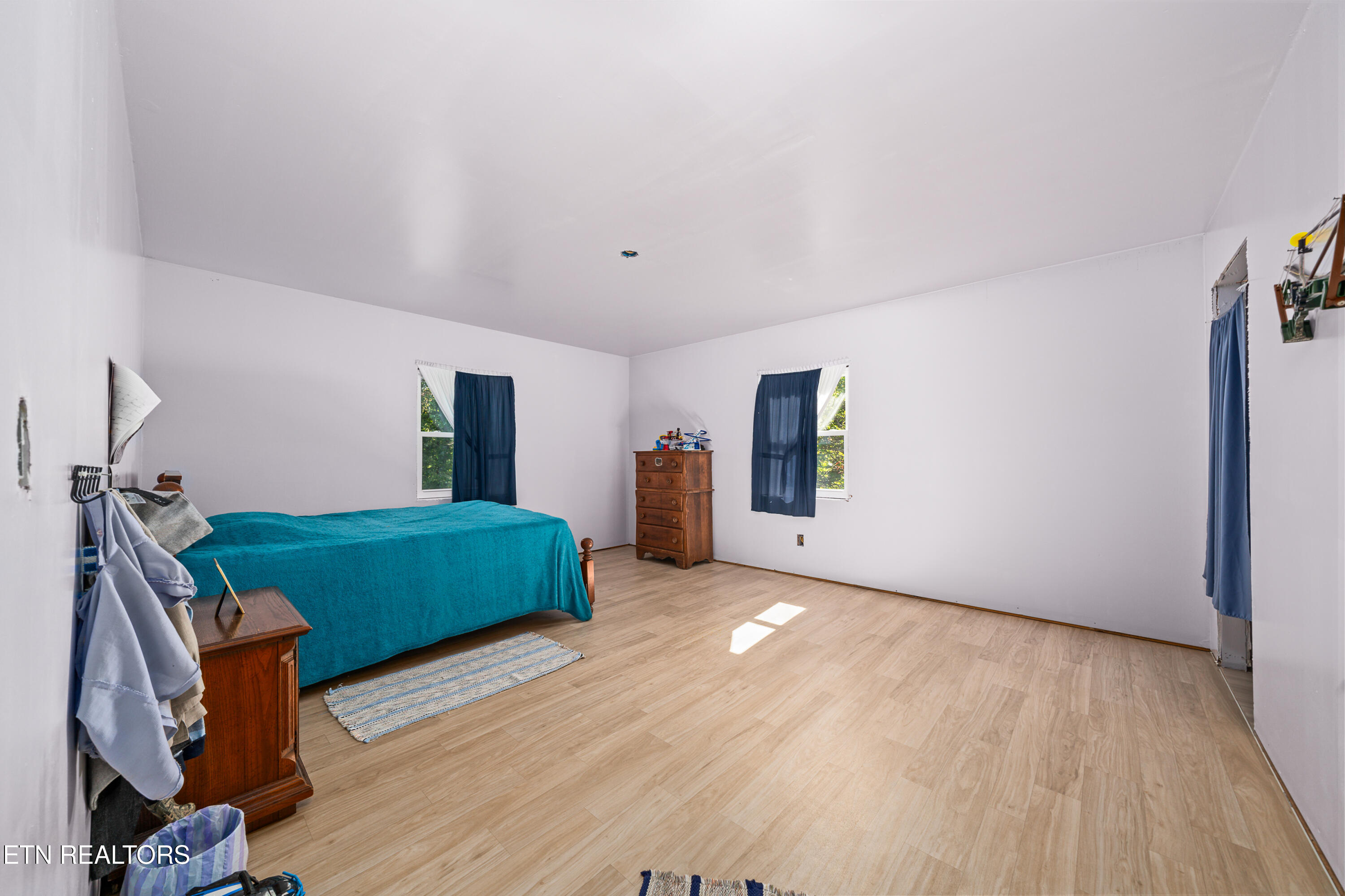 107 Cherry Street Deer Lodge TN 37726