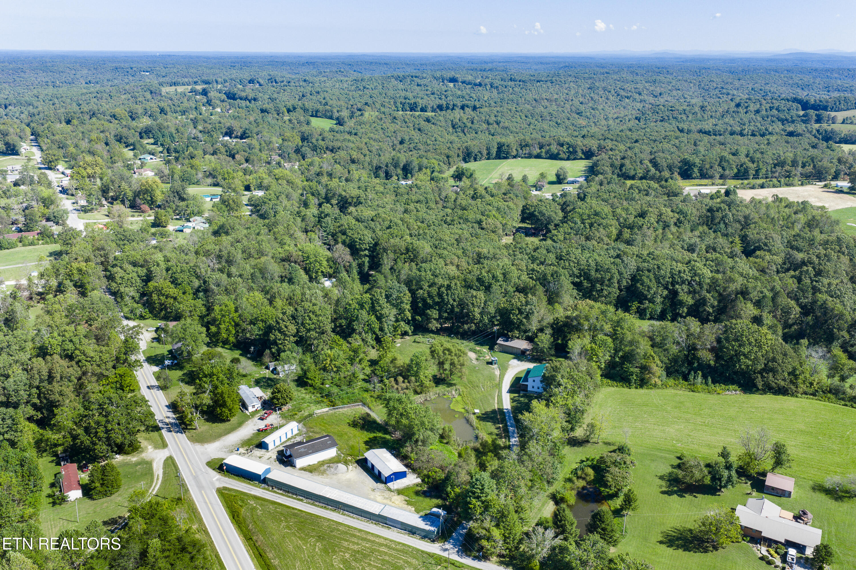 107 Cherry Street Deer Lodge TN 37726