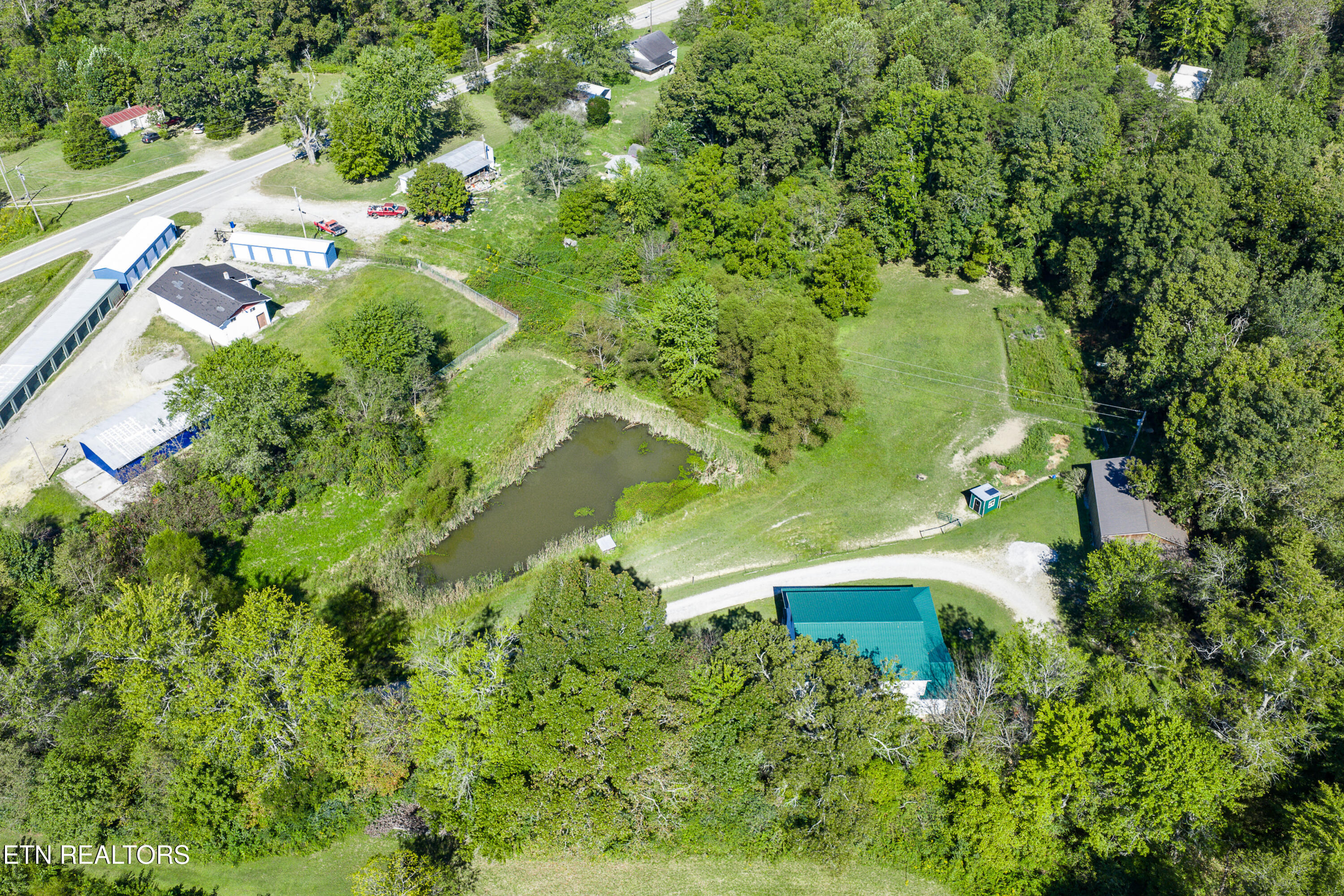 107 Cherry Street Deer Lodge TN 37726