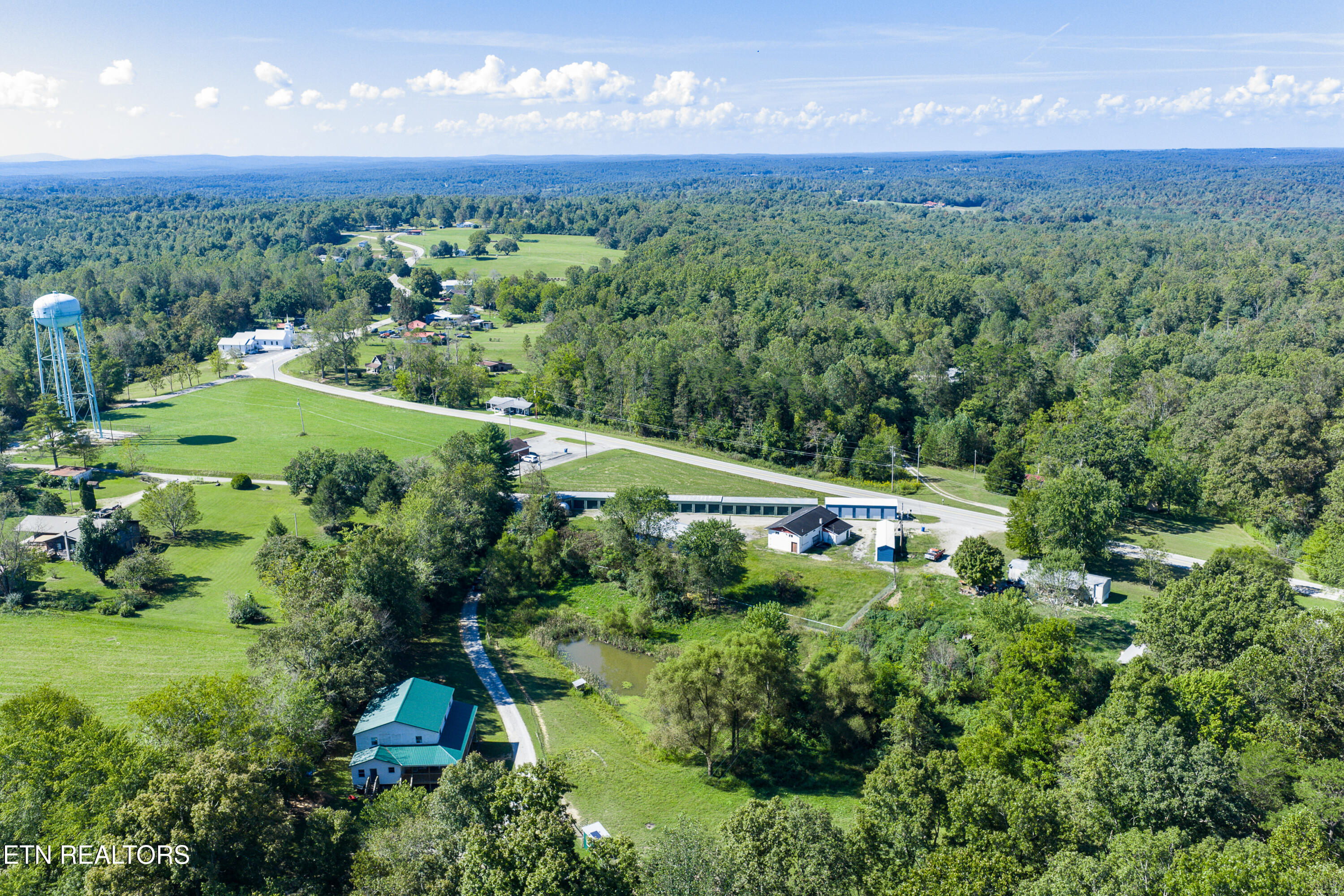 107 Cherry Street Deer Lodge TN 37726