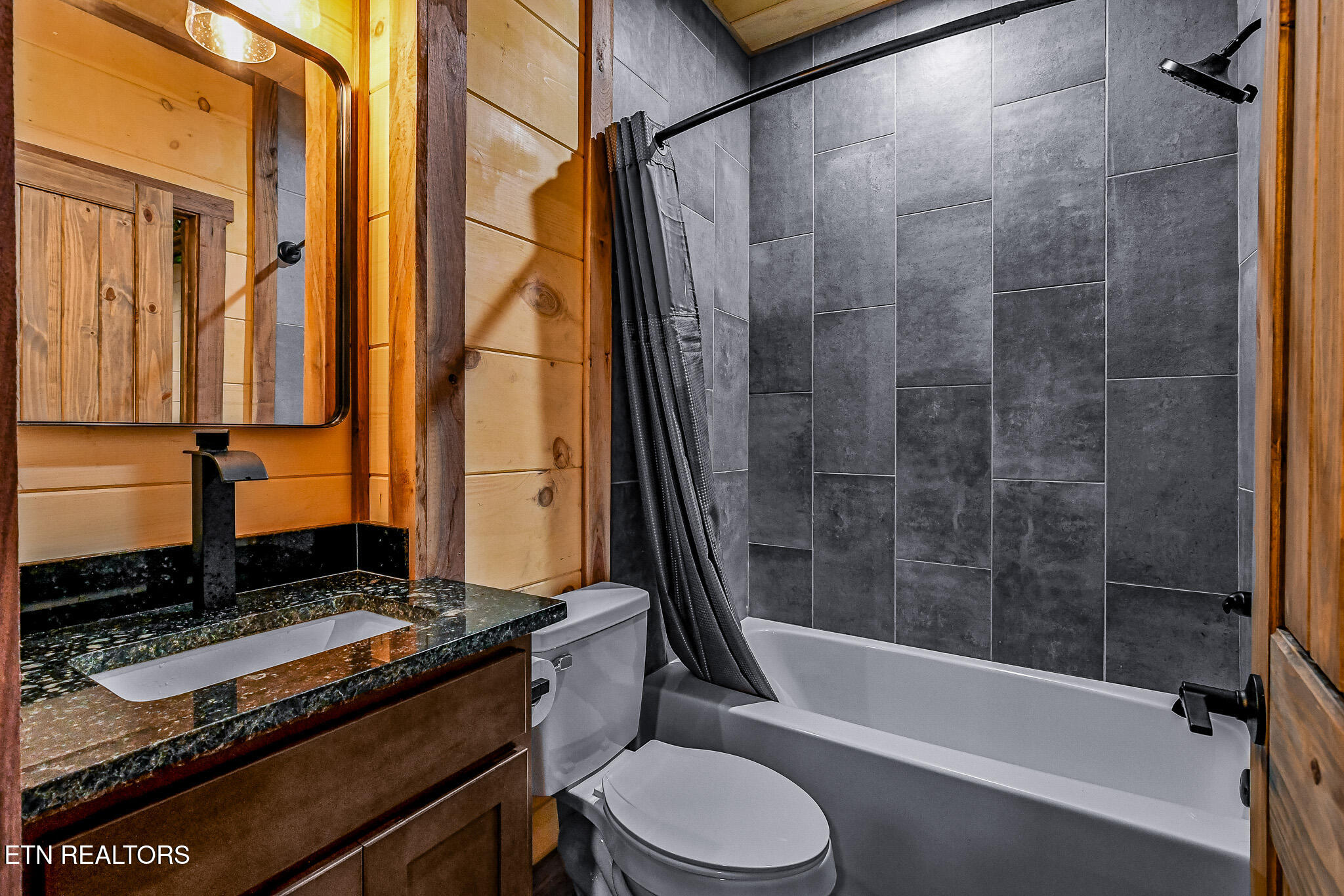 2793 Dogwood Drive Sevierville TN 37876