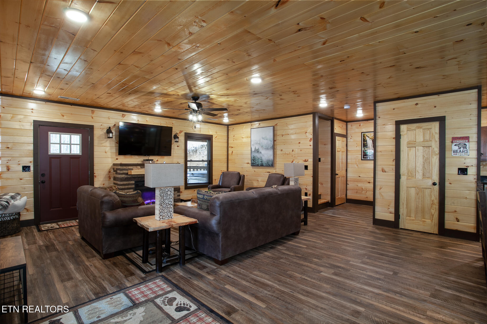 740 Bear Hollow Way Sevierville TN 37876