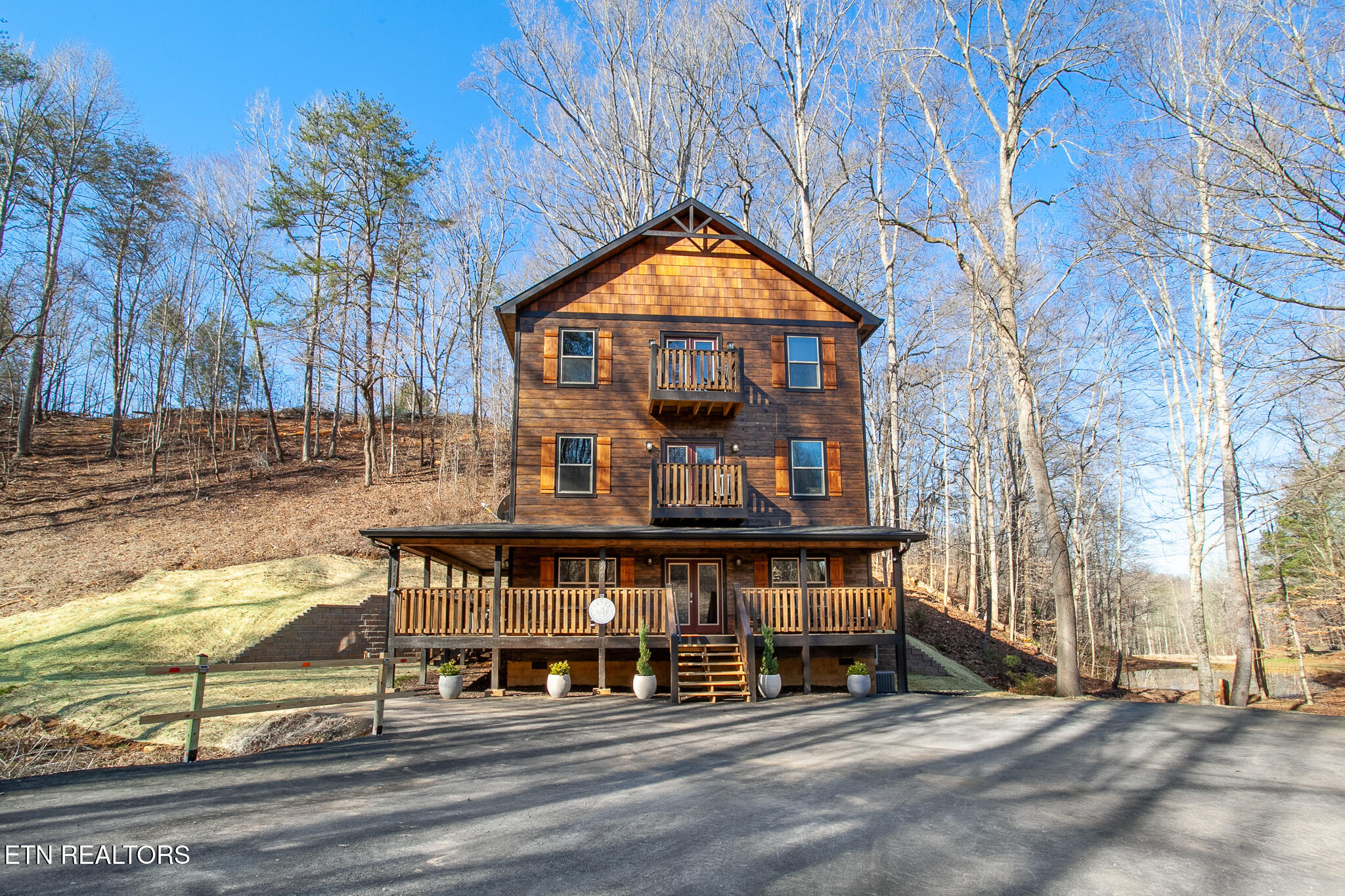 740 Bear Hollow Way Sevierville TN 37876