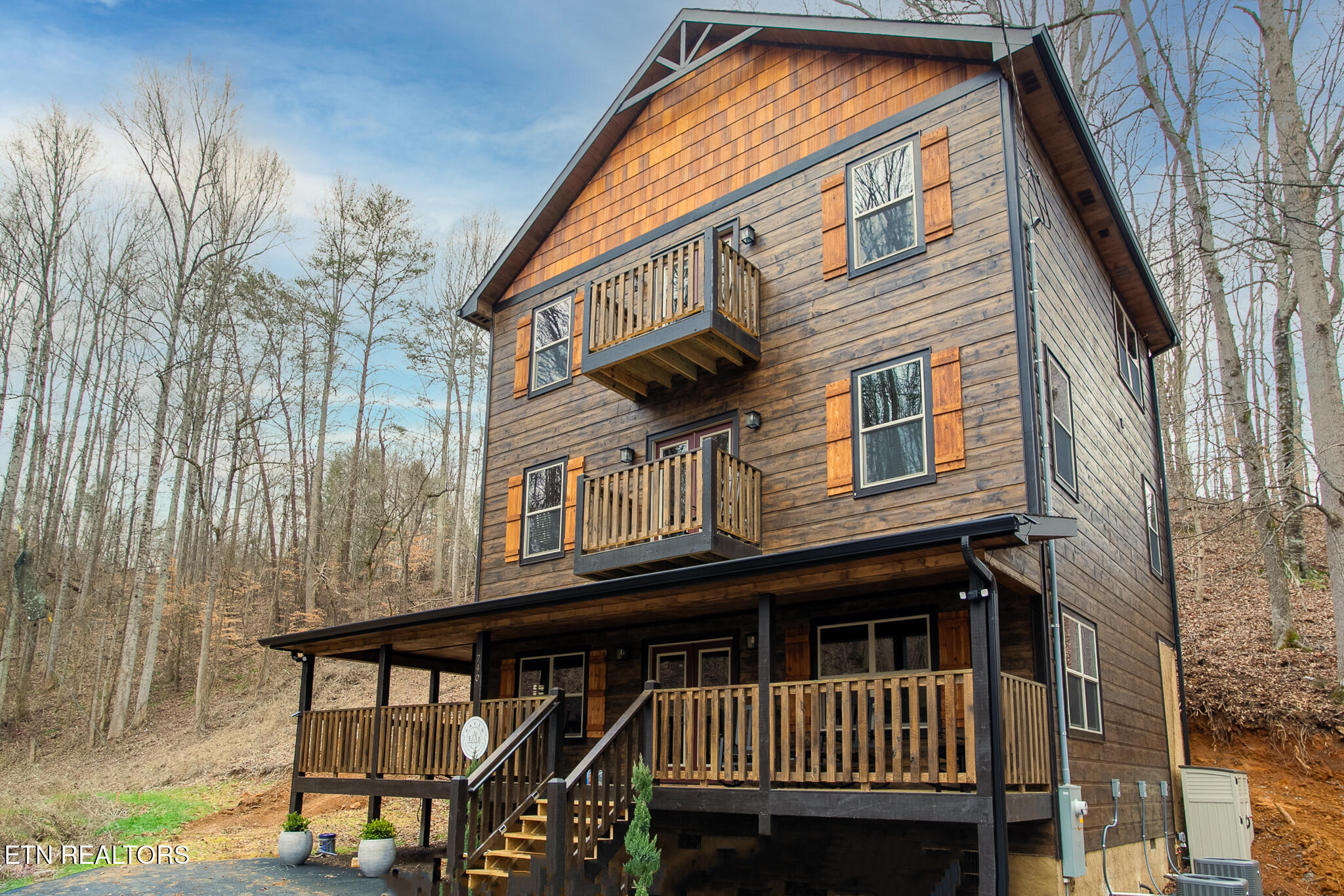740 Bear Hollow Way Sevierville TN 37876