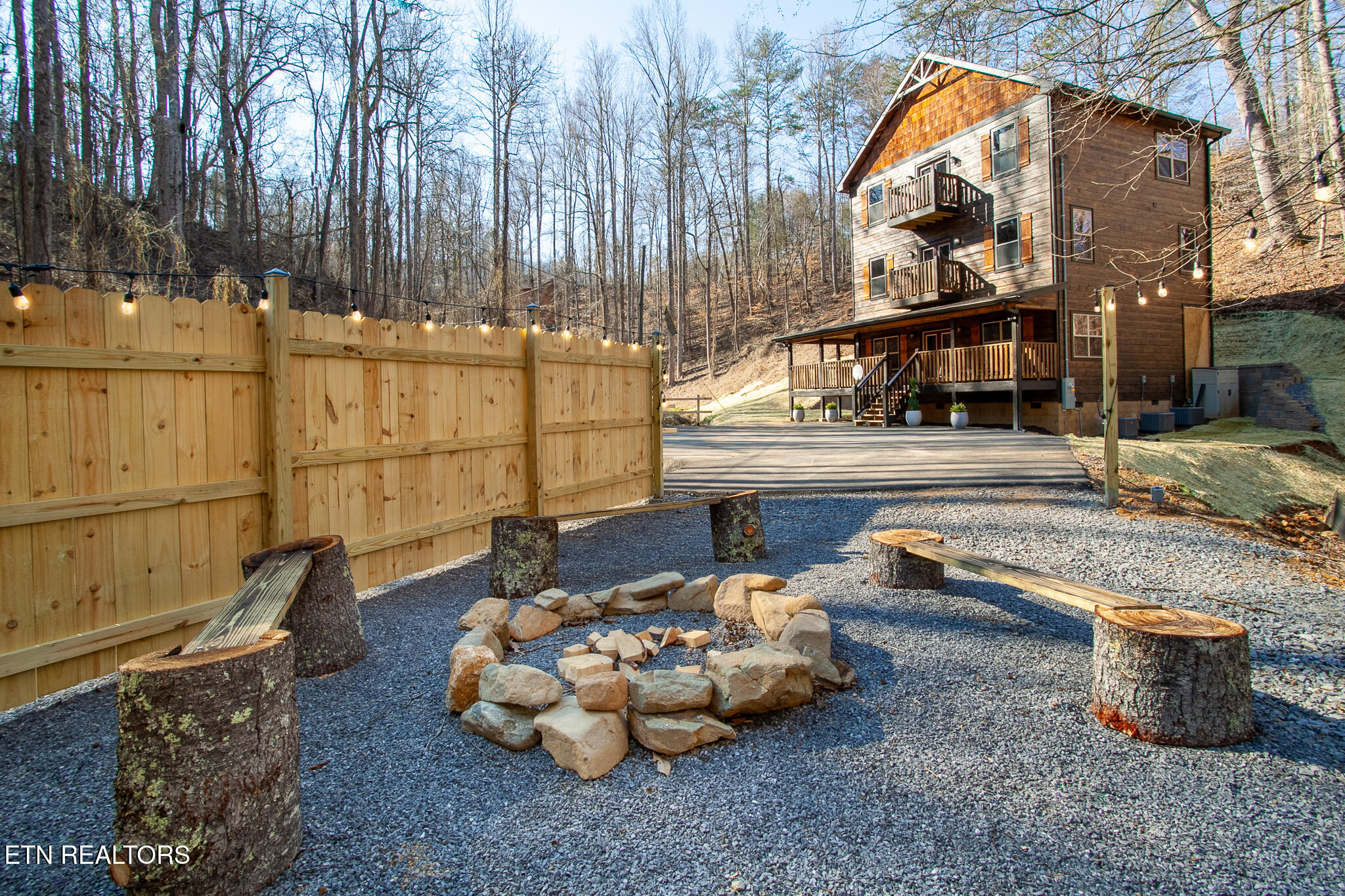 740 Bear Hollow Way Sevierville TN 37876