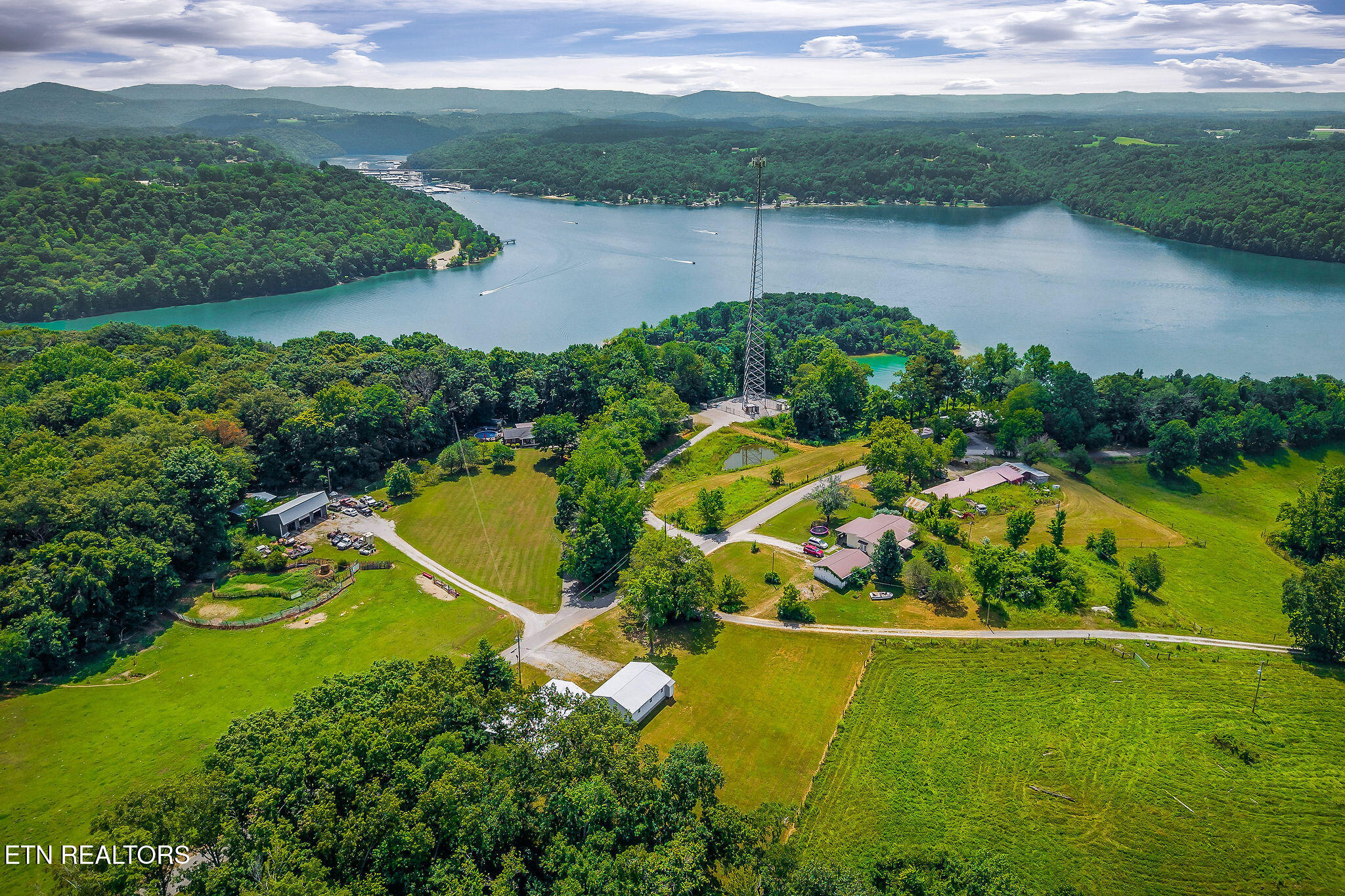 572 Lakeside Road Byrdstown TN 38549