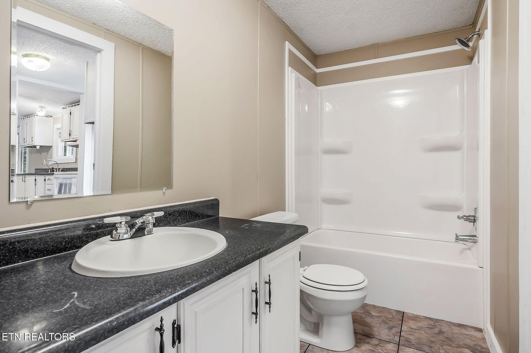 572 Lakeside Road Byrdstown TN 38549