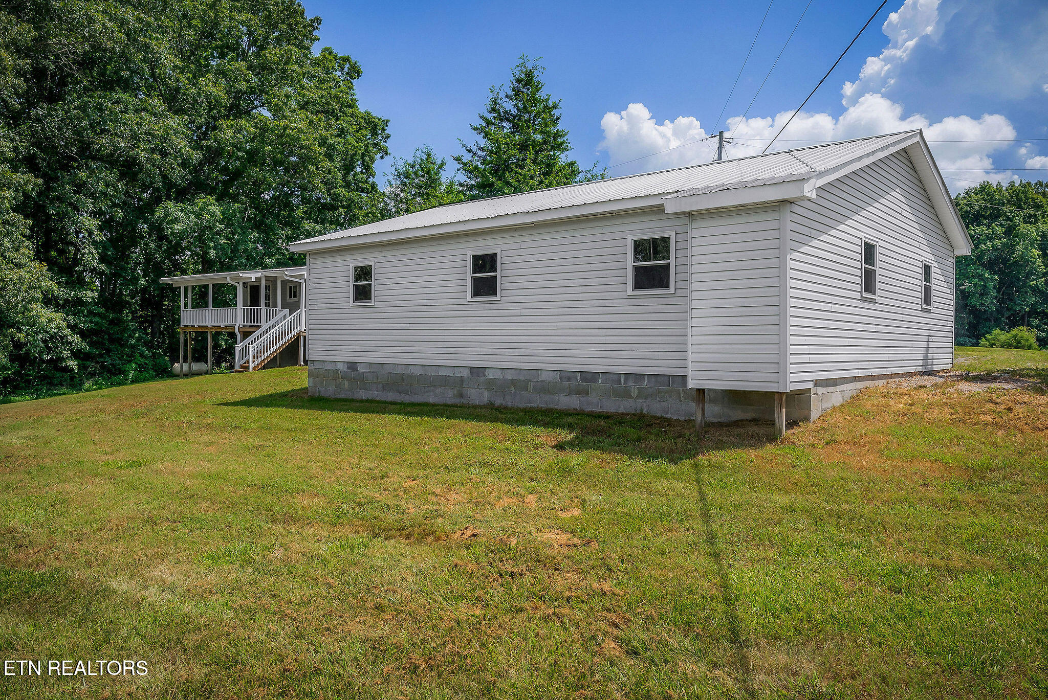 572 Lakeside Road Byrdstown TN 38549