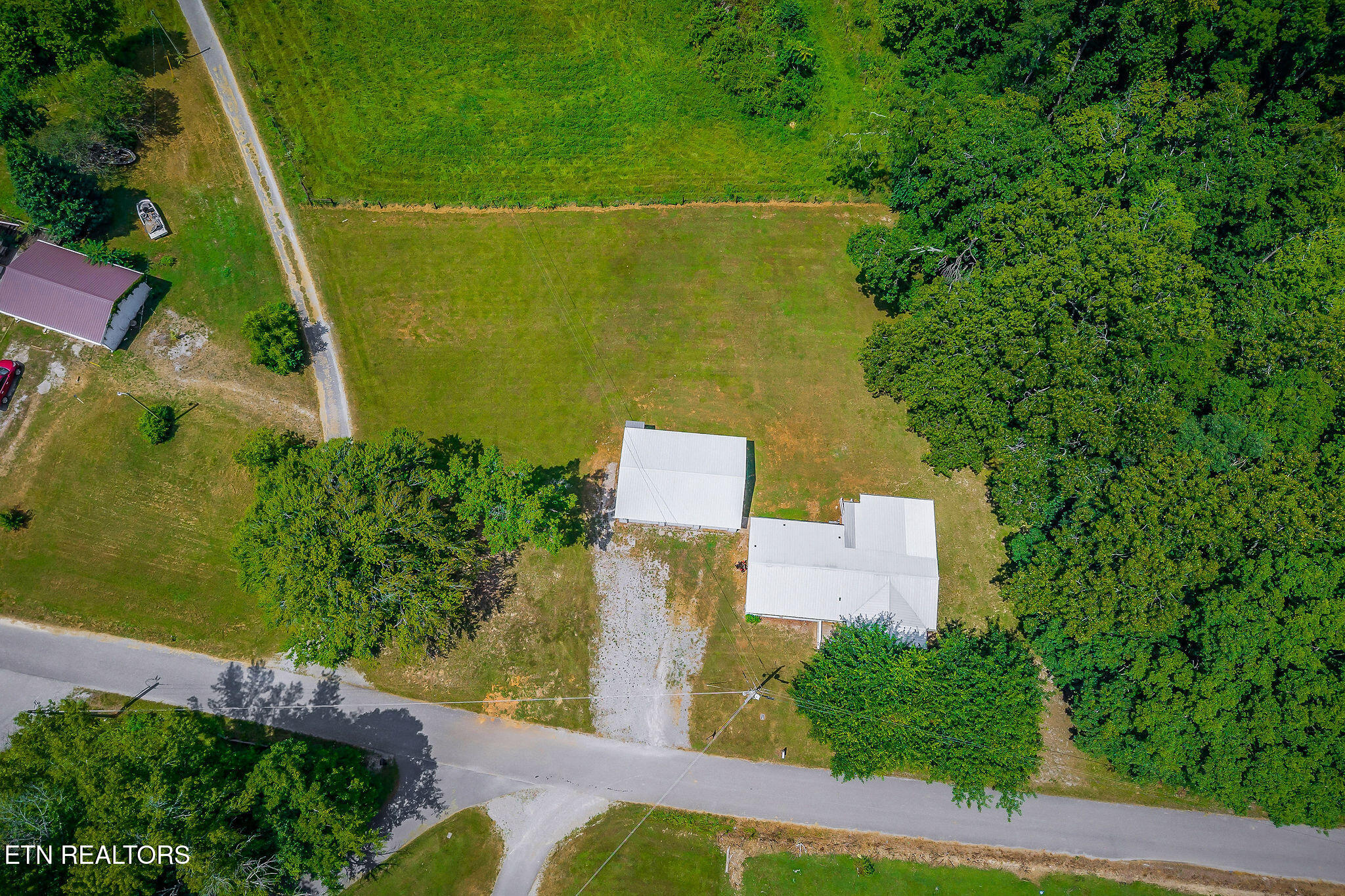 572 Lakeside Road Byrdstown TN 38549