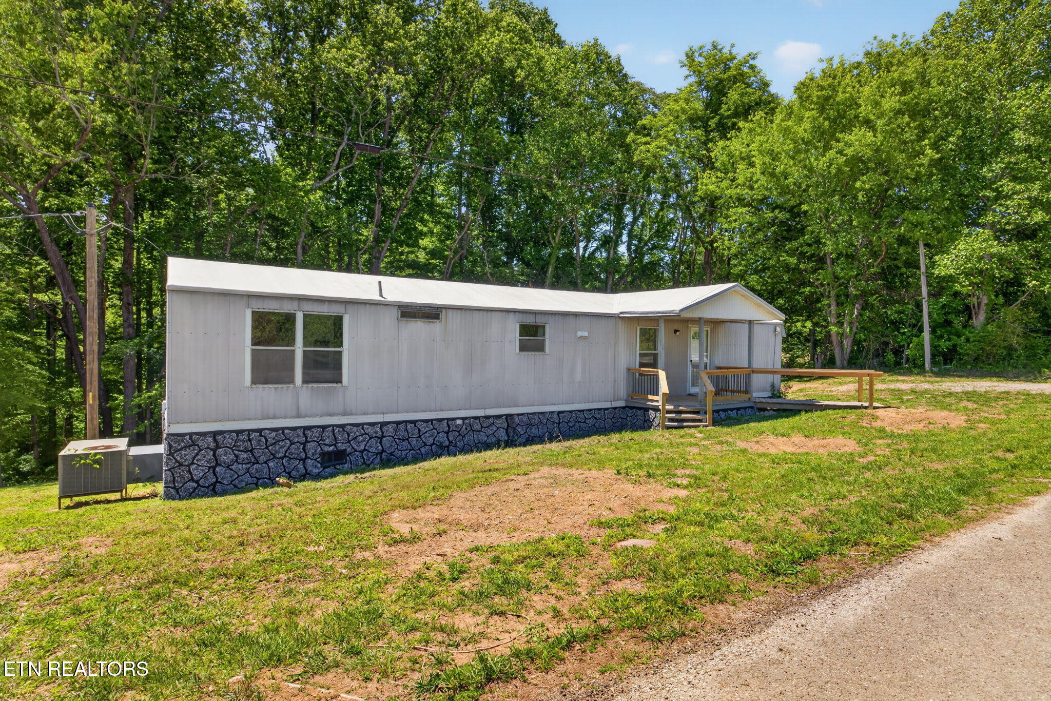 1086 O D Rogers Road Baxter TN 38544