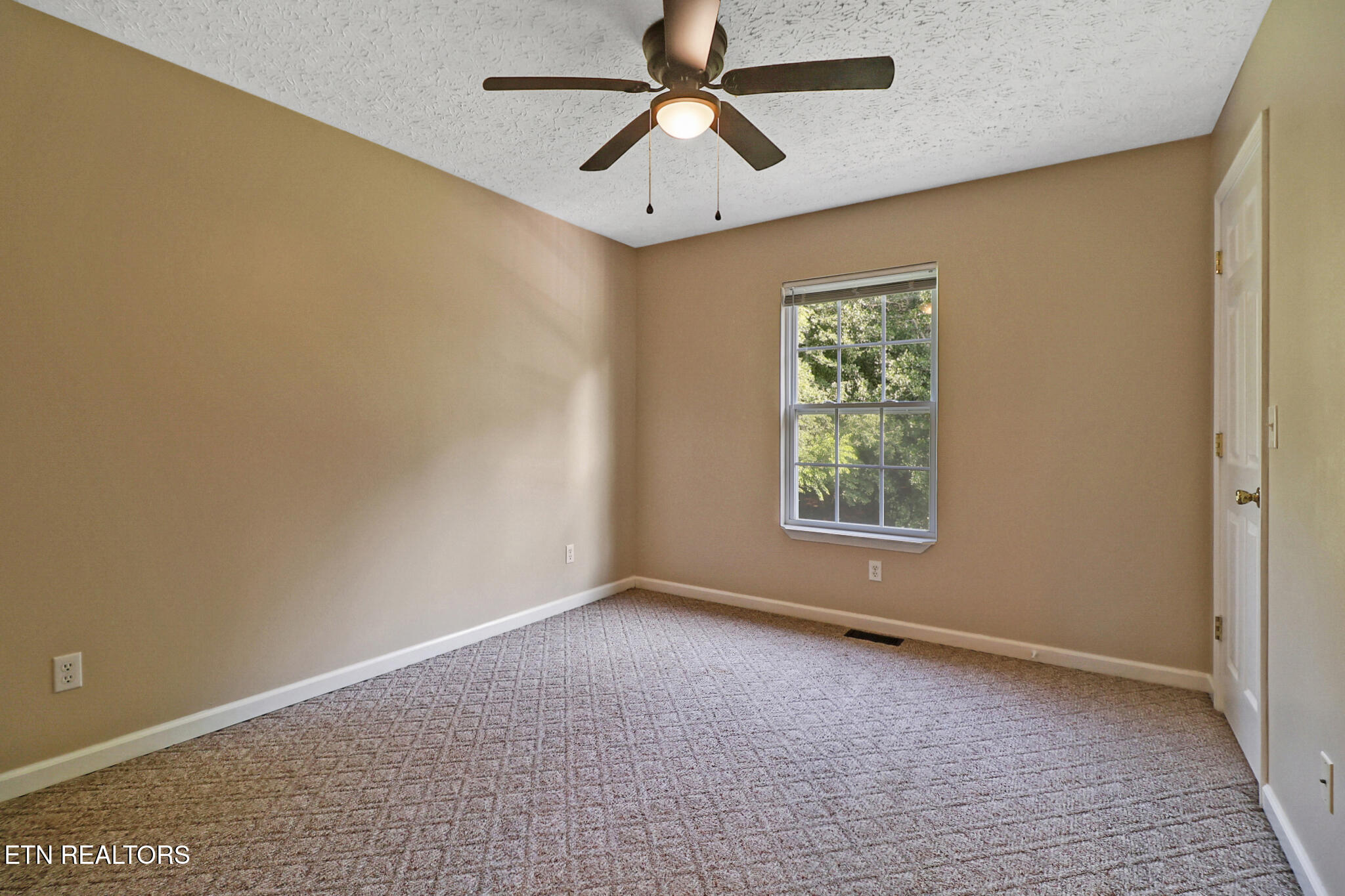 661 Grace Hill Drive Crossville TN 38571