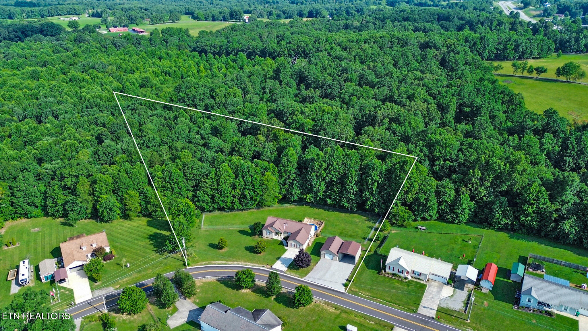 661 Grace Hill Drive Crossville TN 38571
