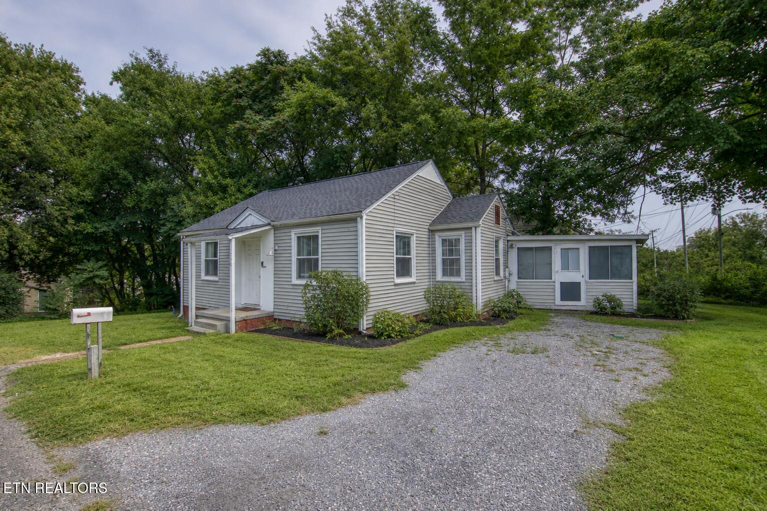 1700 Iroquois Street Knoxville TN 37915