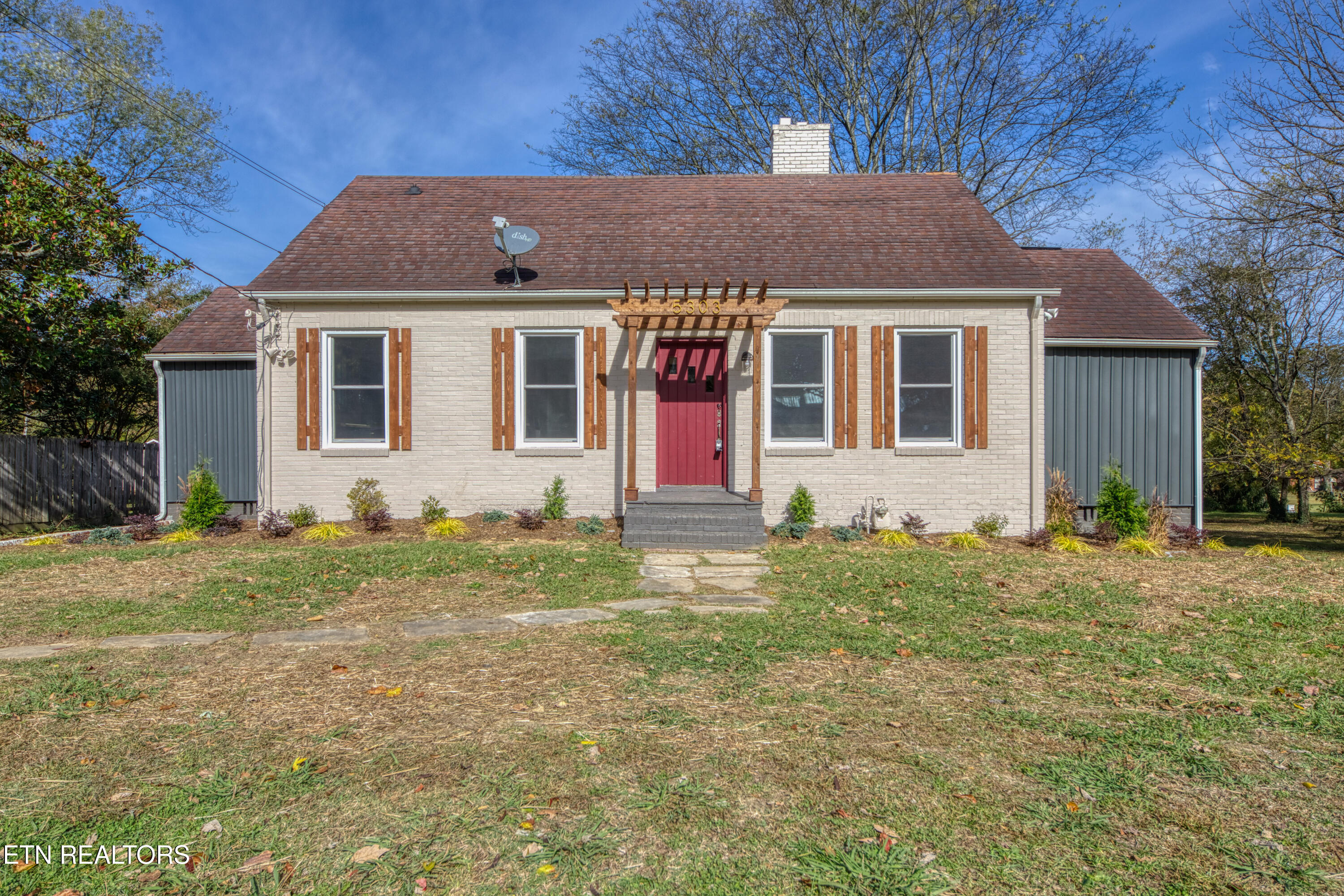 5303 Holston Drive Knoxville TN 37914