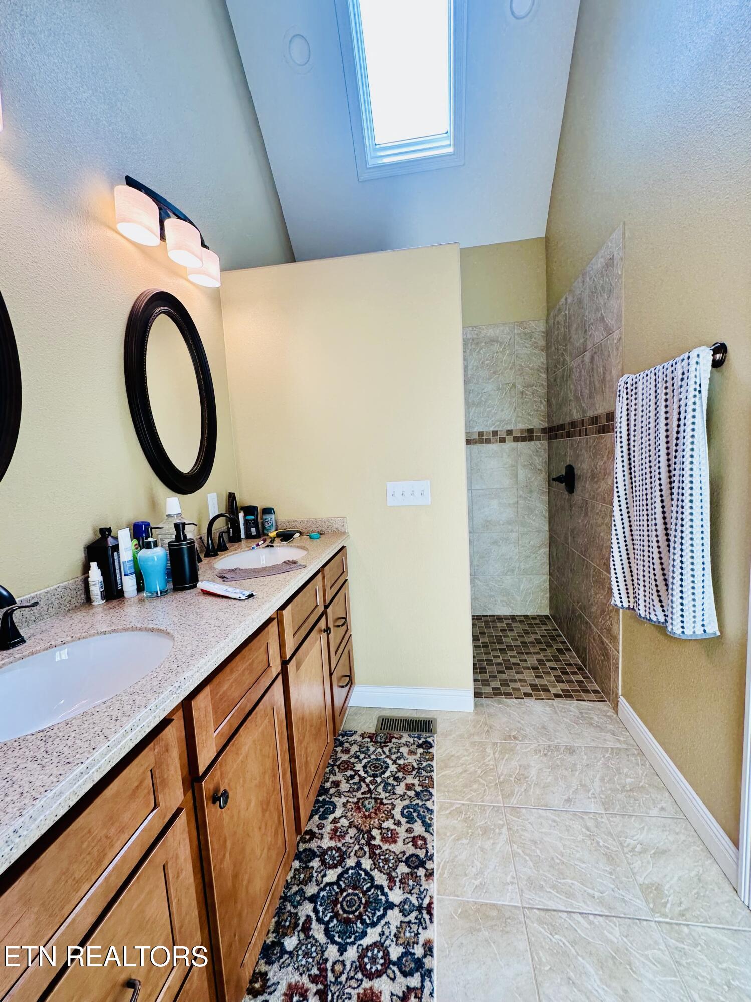 80 Upper Eagles Nest Road Crab Orchard TN 37723