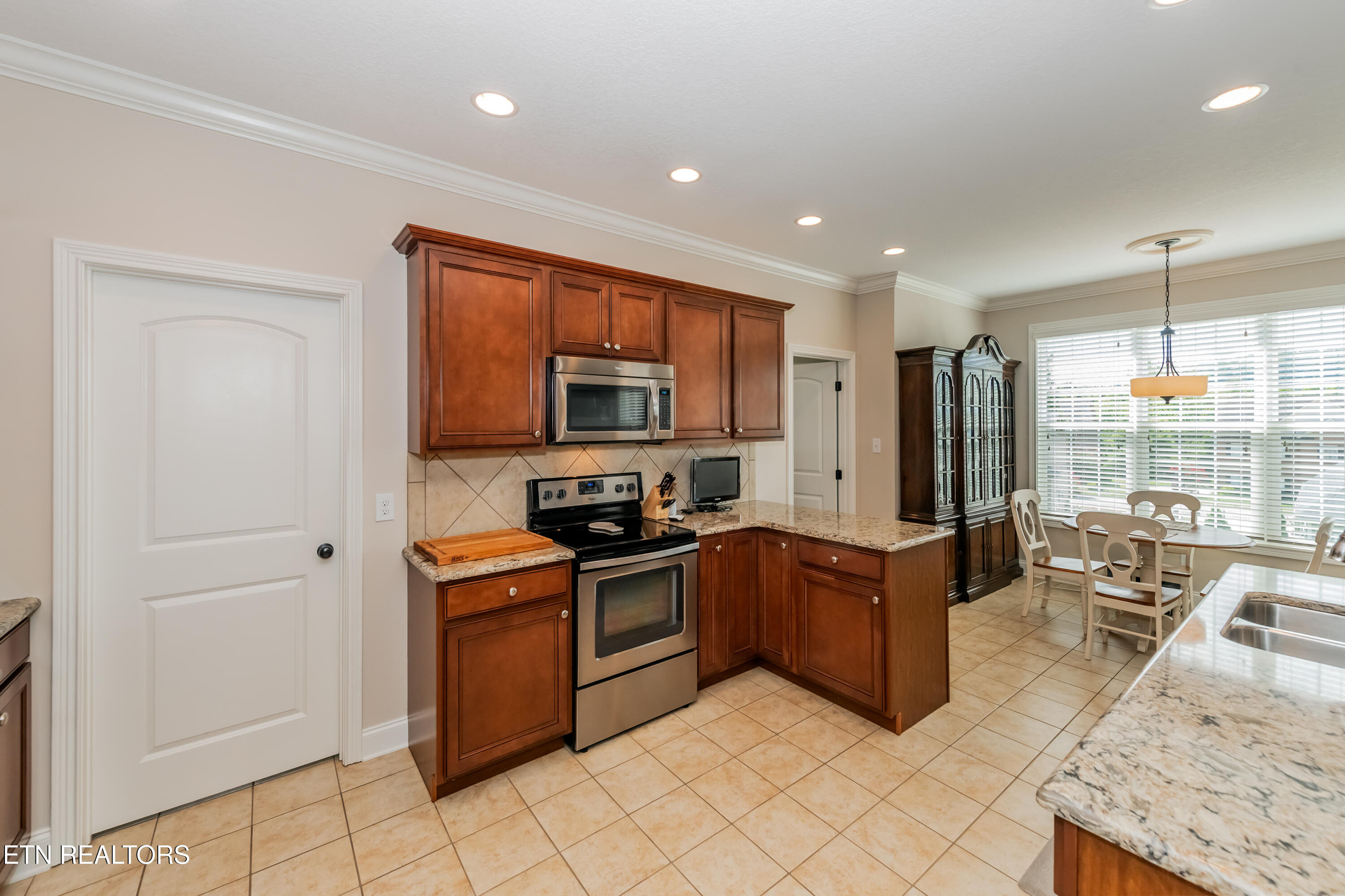 5731 Enchanted Lane Knoxville TN 37918