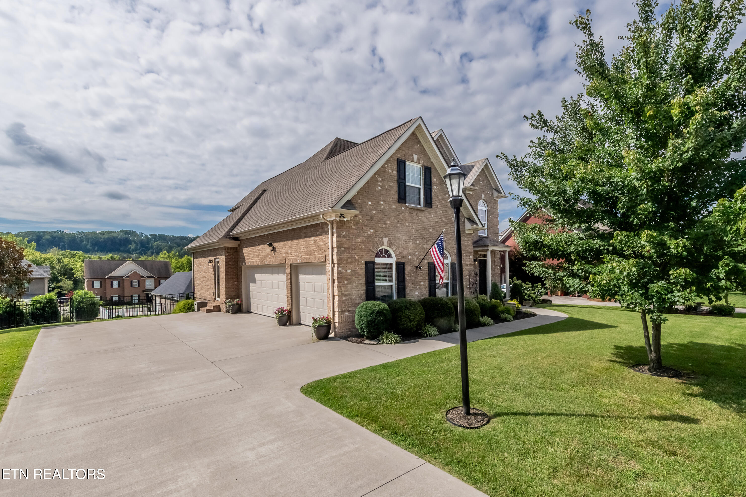 5731 Enchanted Lane Knoxville TN 37918