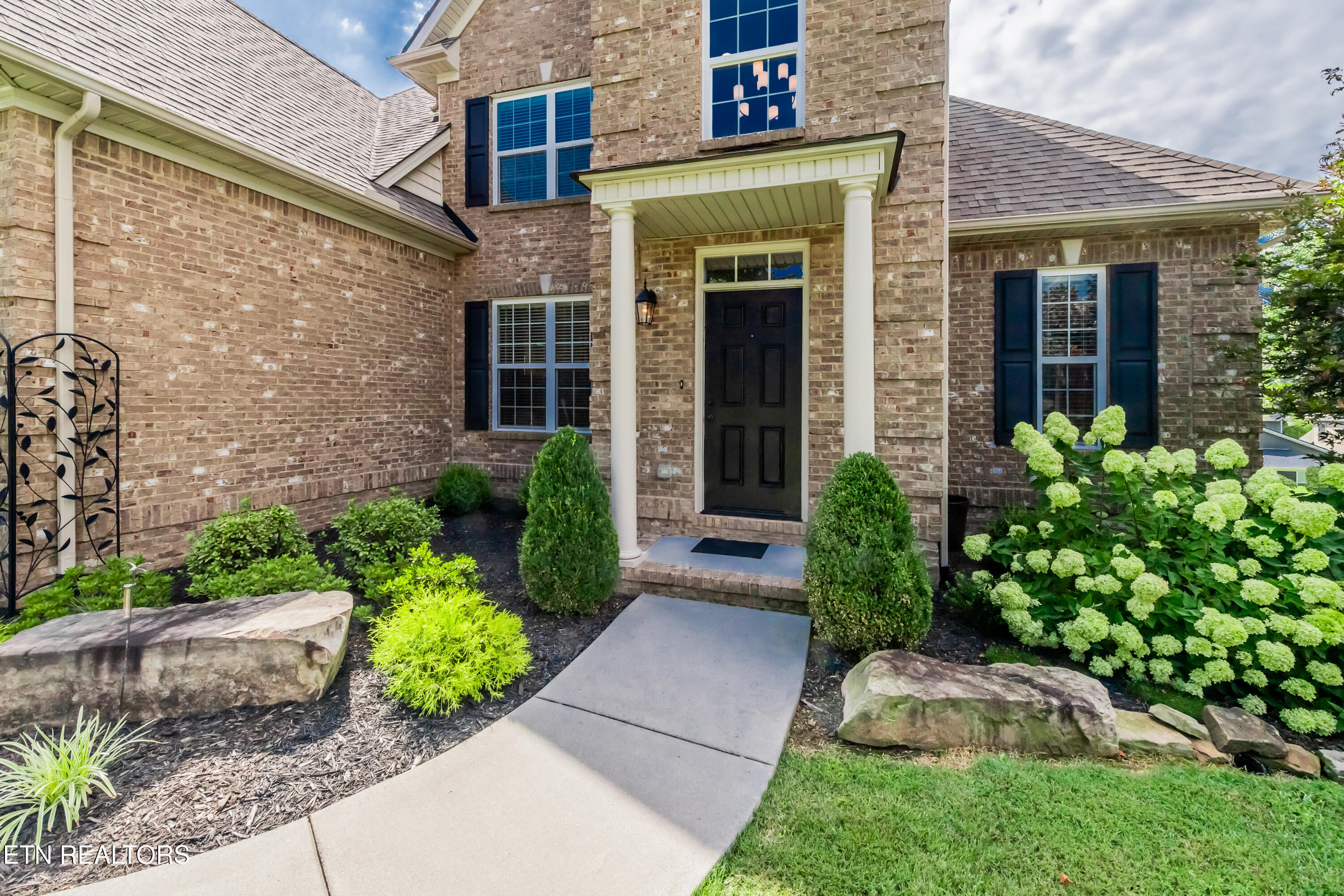 5731 Enchanted Lane Knoxville TN 37918