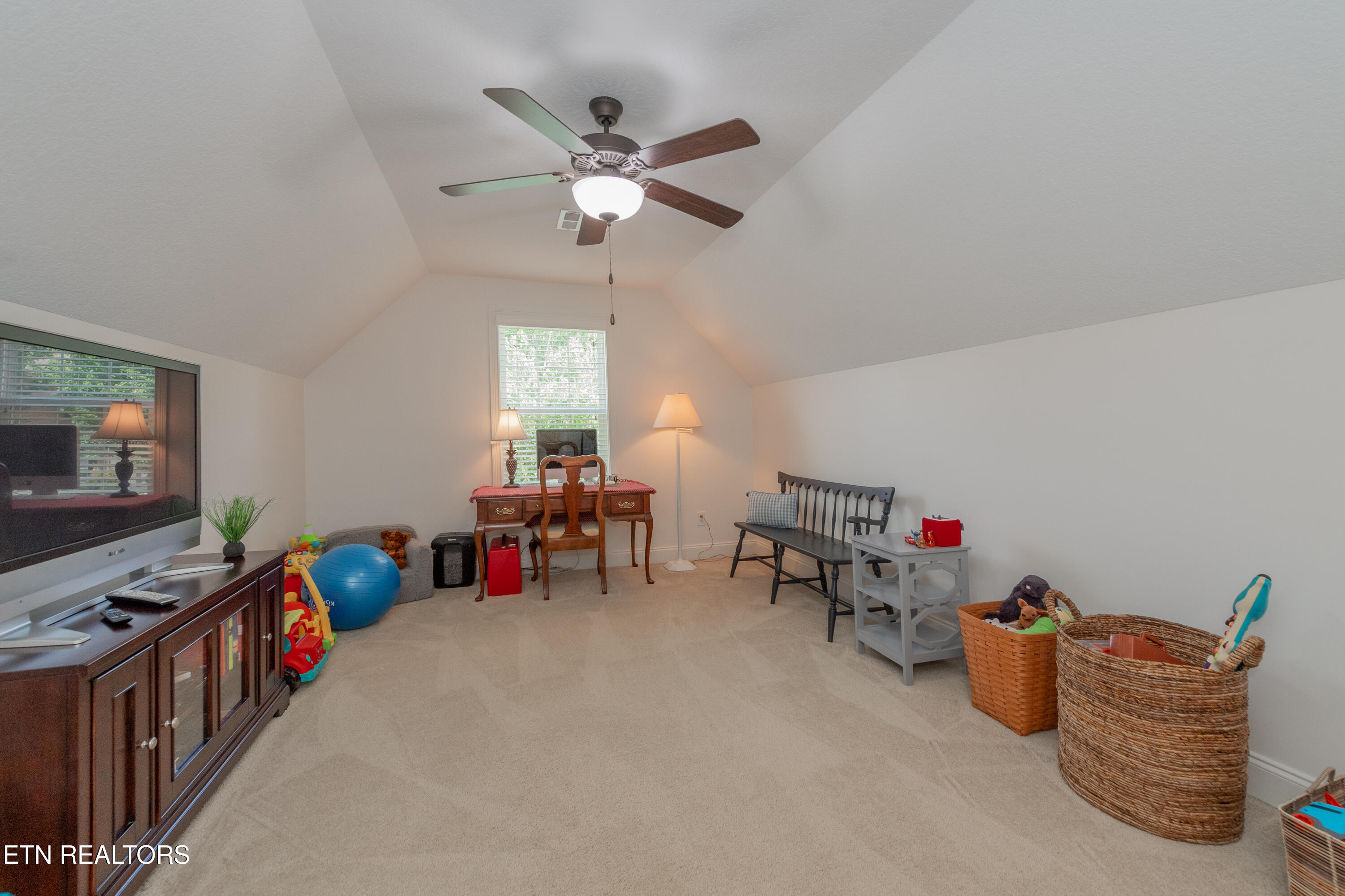 5731 Enchanted Lane Knoxville TN 37918