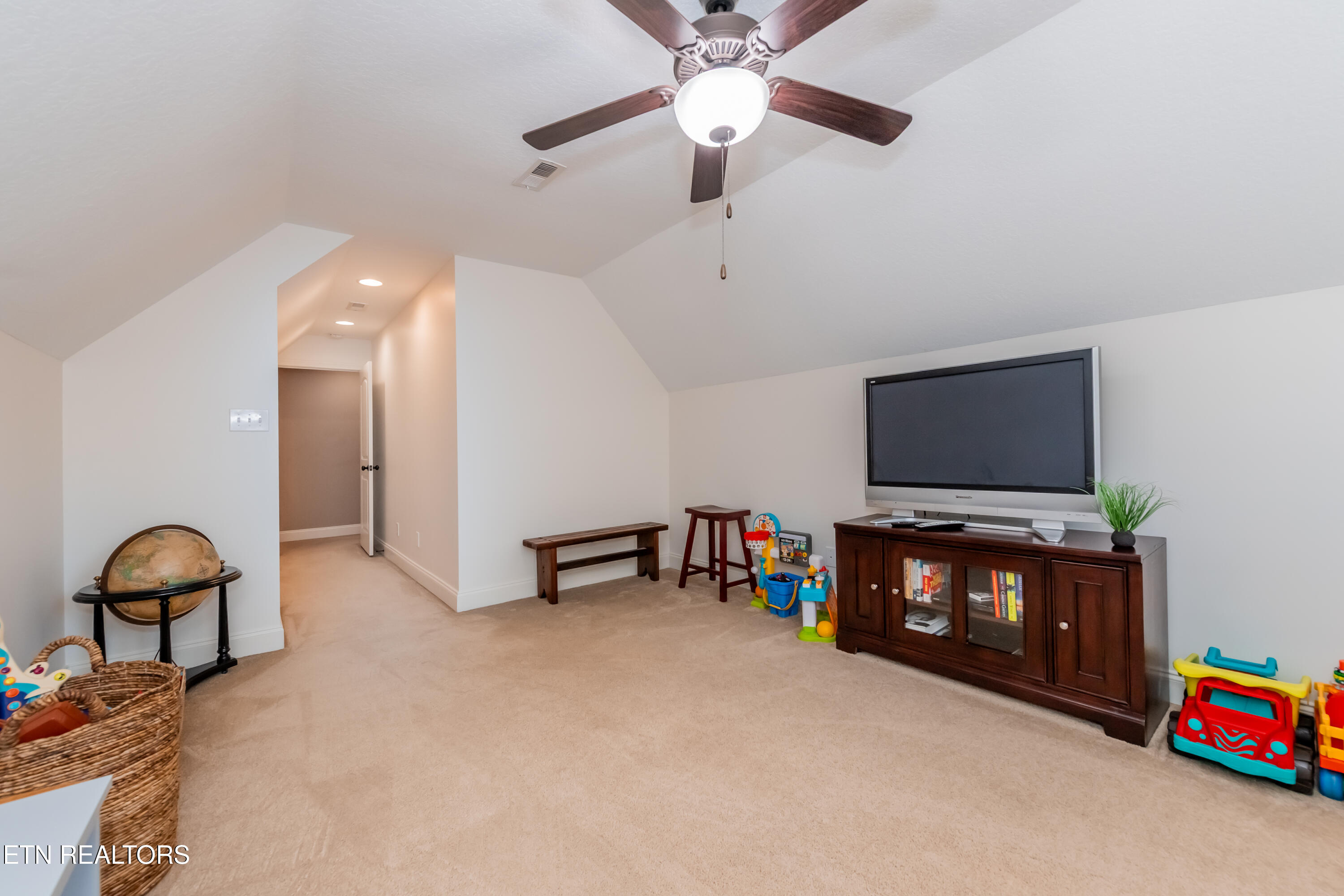 5731 Enchanted Lane Knoxville TN 37918