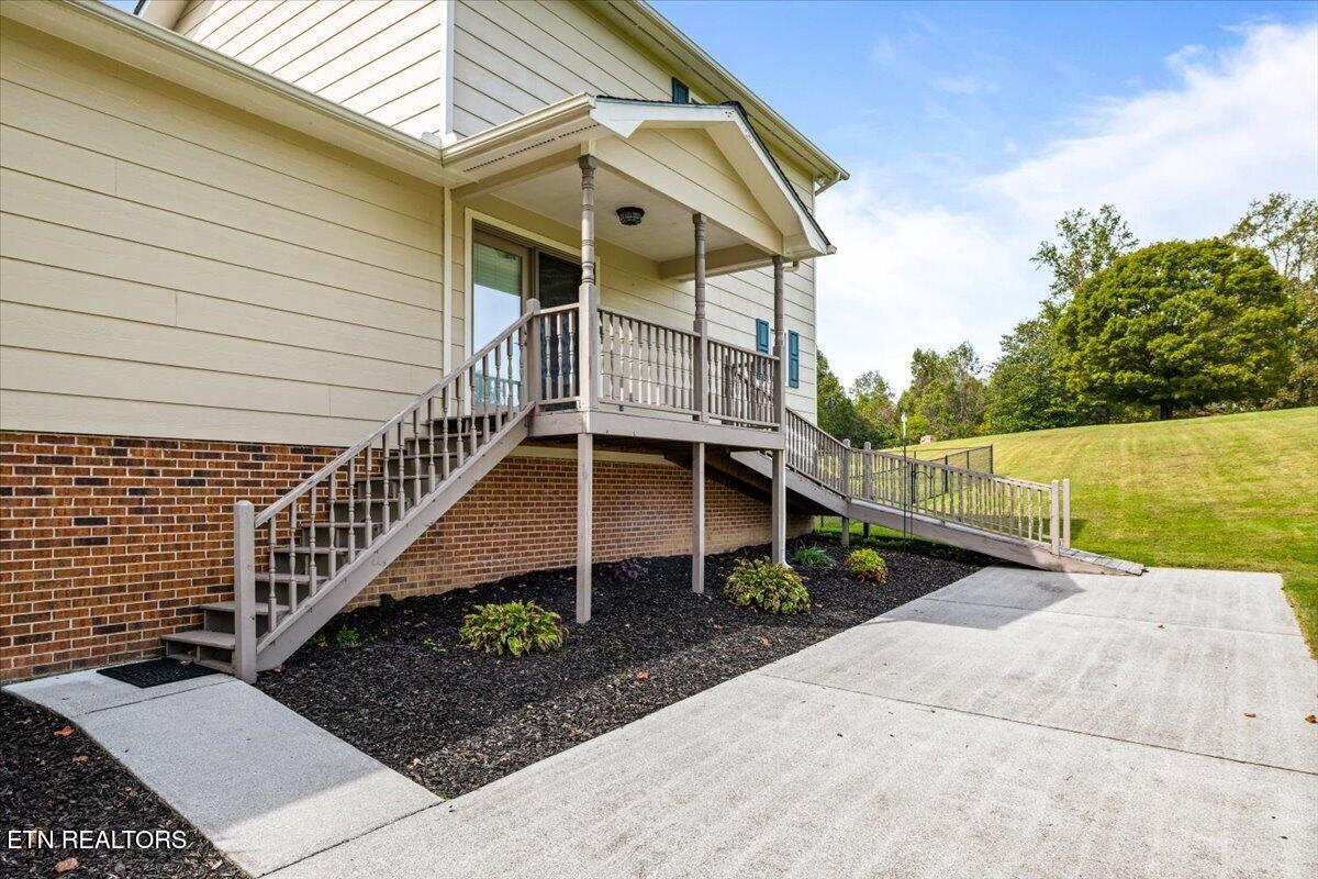 345 Mckinney Road Lafollette TN 37766