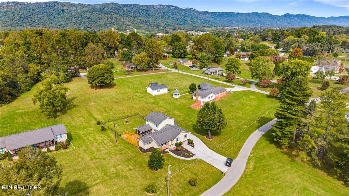 345 Mckinney Road Lafollette TN 37766
