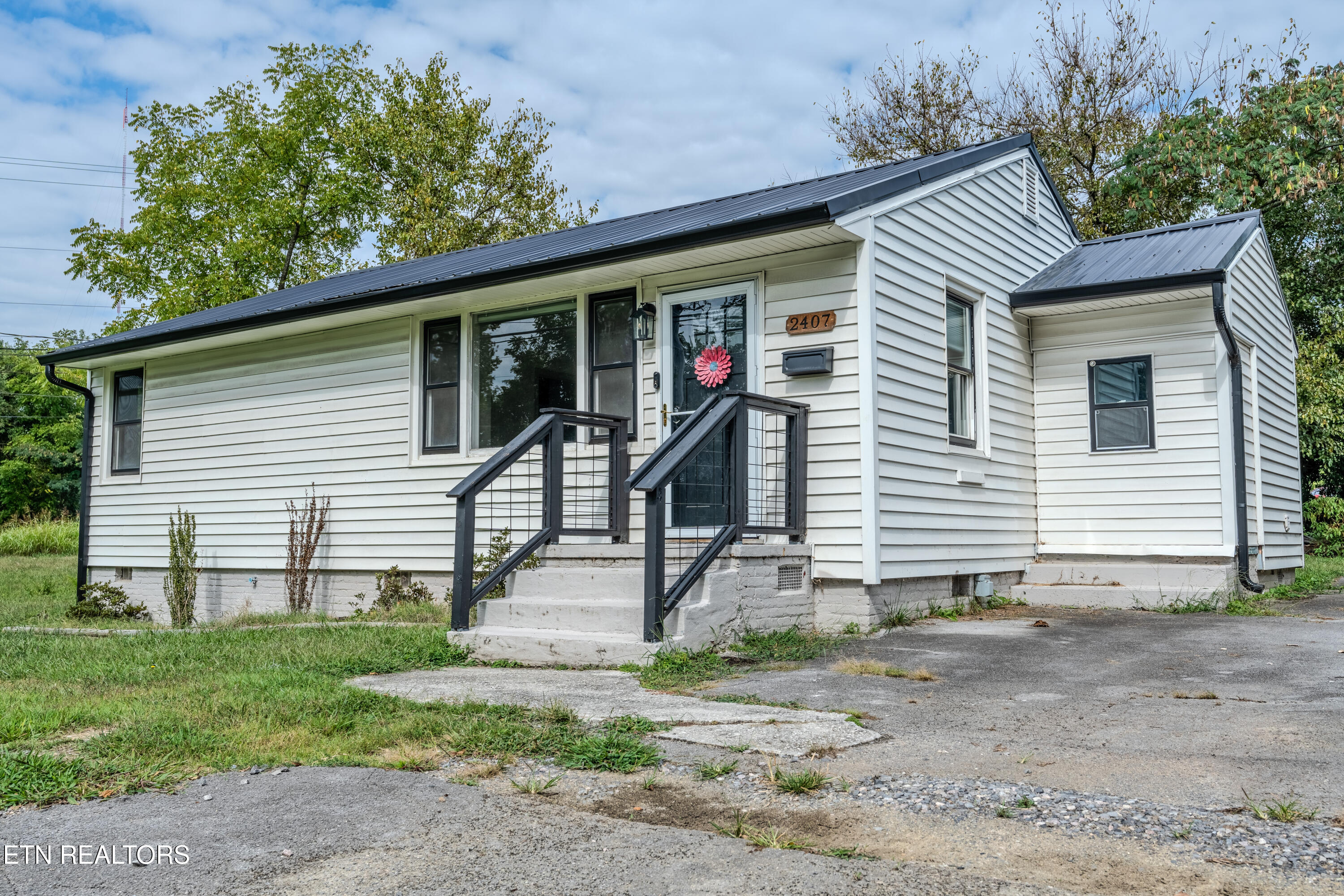 2407 Upland Avenue Knoxville TN 37917