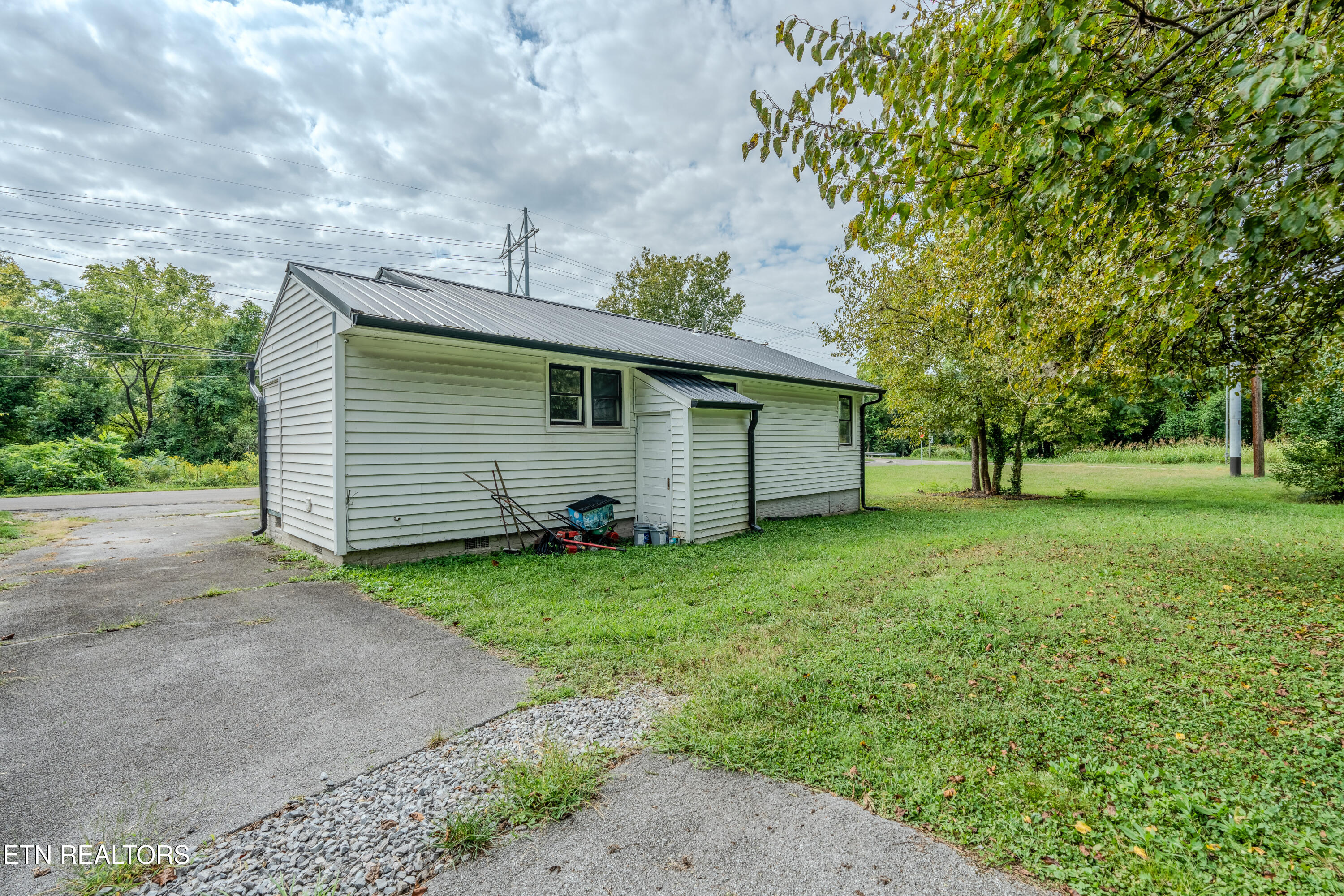 2407 Upland Avenue Knoxville TN 37917