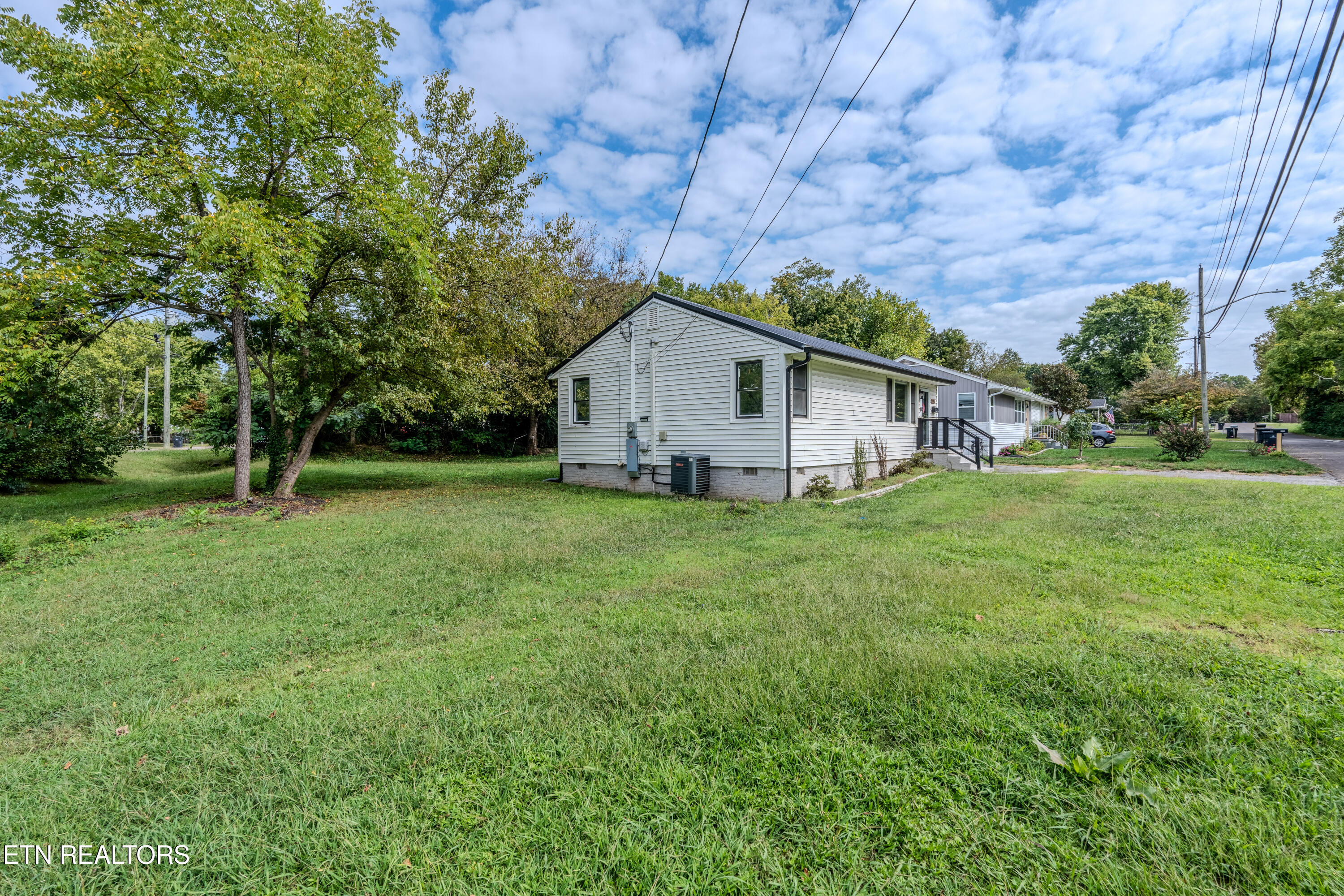 2407 Upland Avenue Knoxville TN 37917